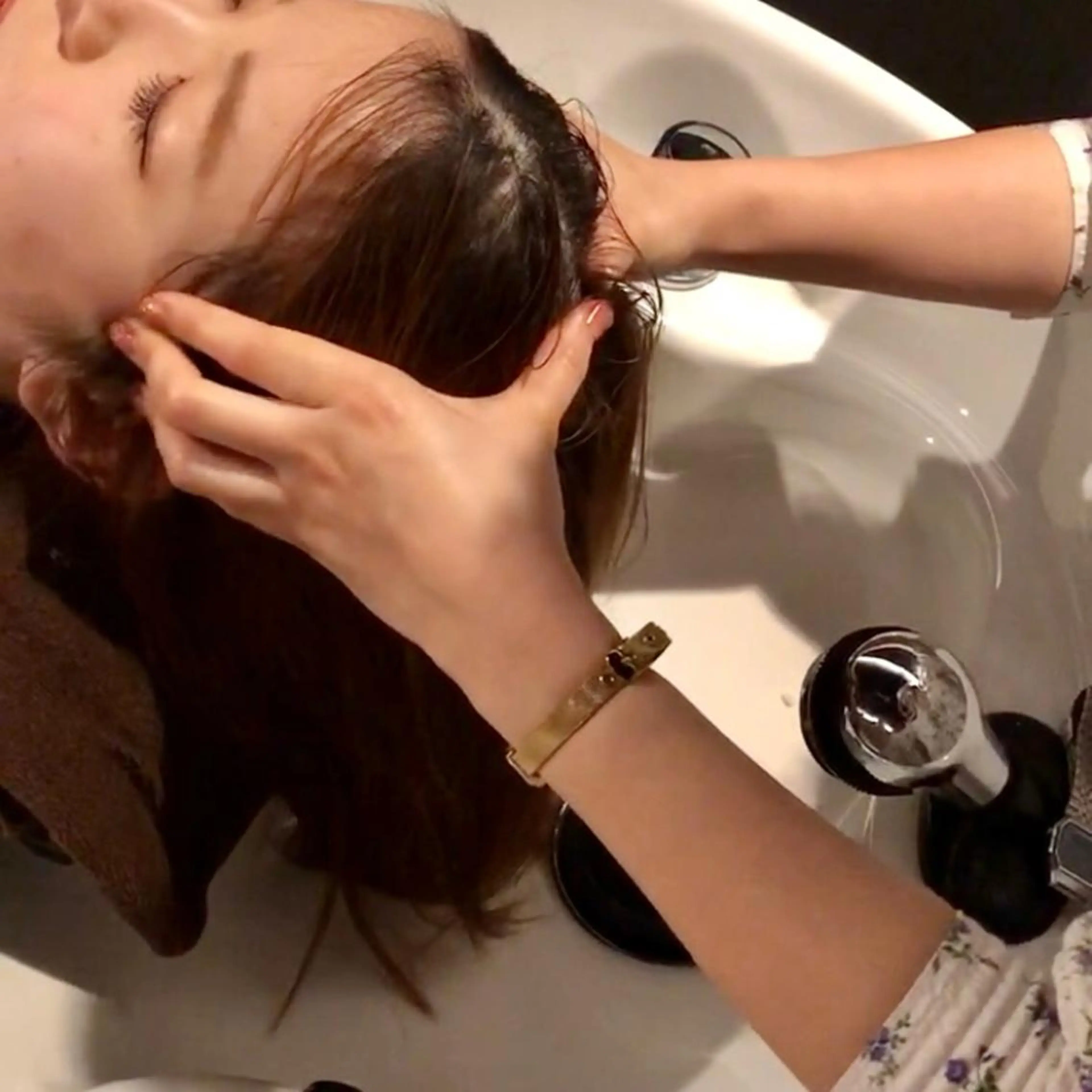 鶴﨑 美優亜のヘアスタイル