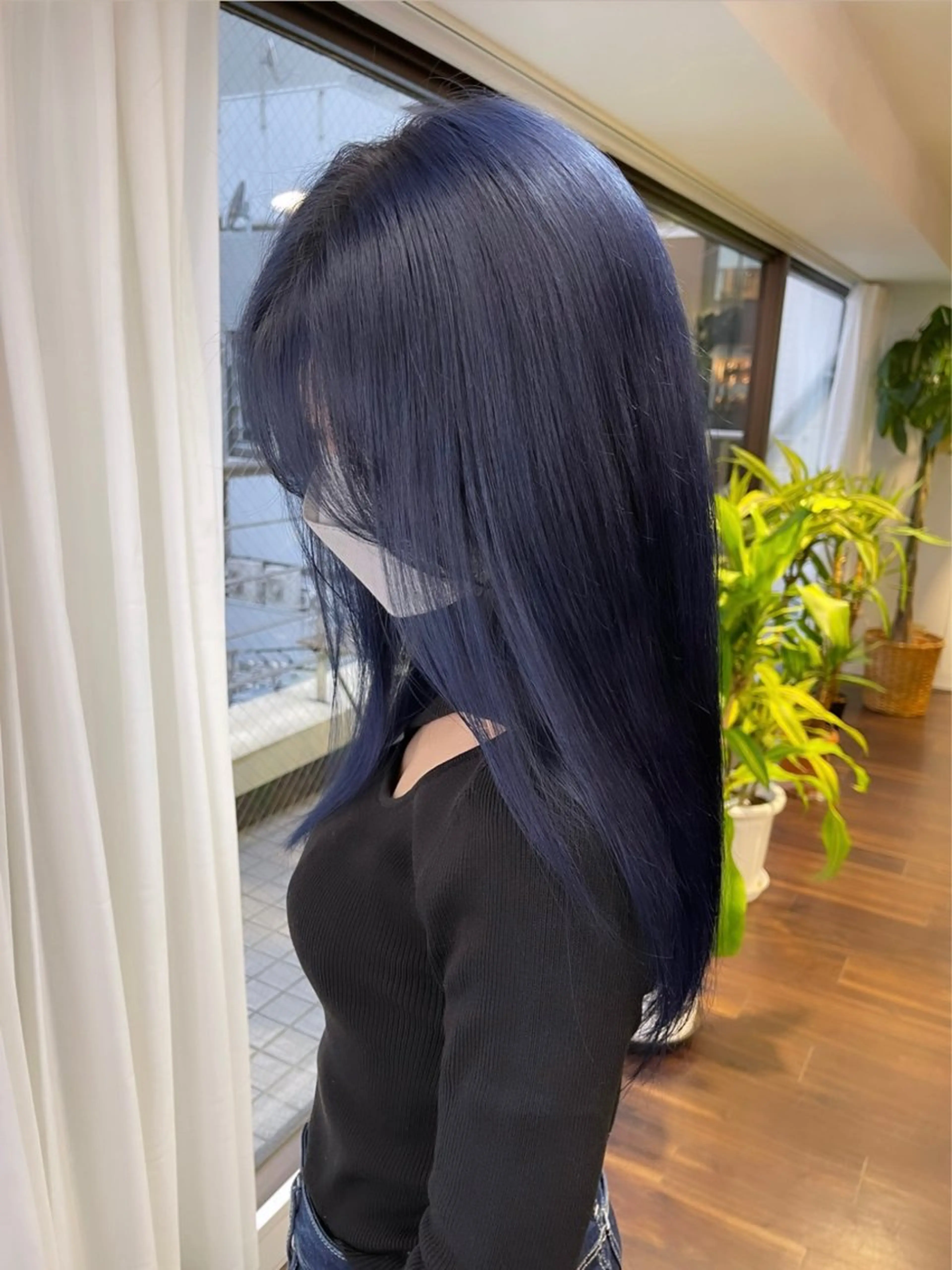 セミロング カラー ヘアアレンジ ブリーチ ケアブリーチ ダブルカラー イヤリングカラー ハイトーンカラー カット ヘアカラー トリートメント 髪質改善/レイヤー 縮毛矯正/ケラチン耀のヘアスタイル