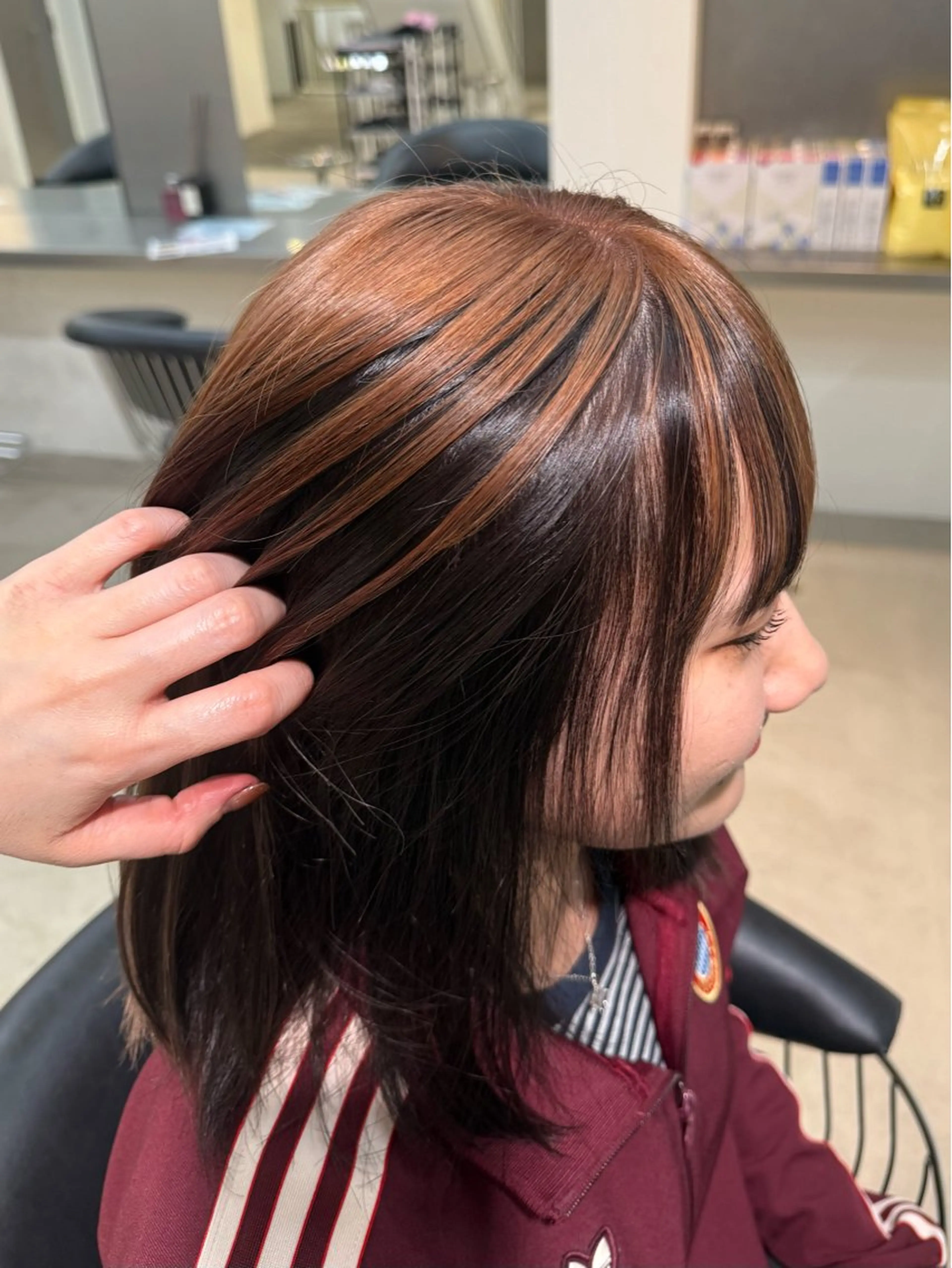 ミディアム ヘアカラー HIKARI ブリーチ/ハイトーンのヘアスタイル