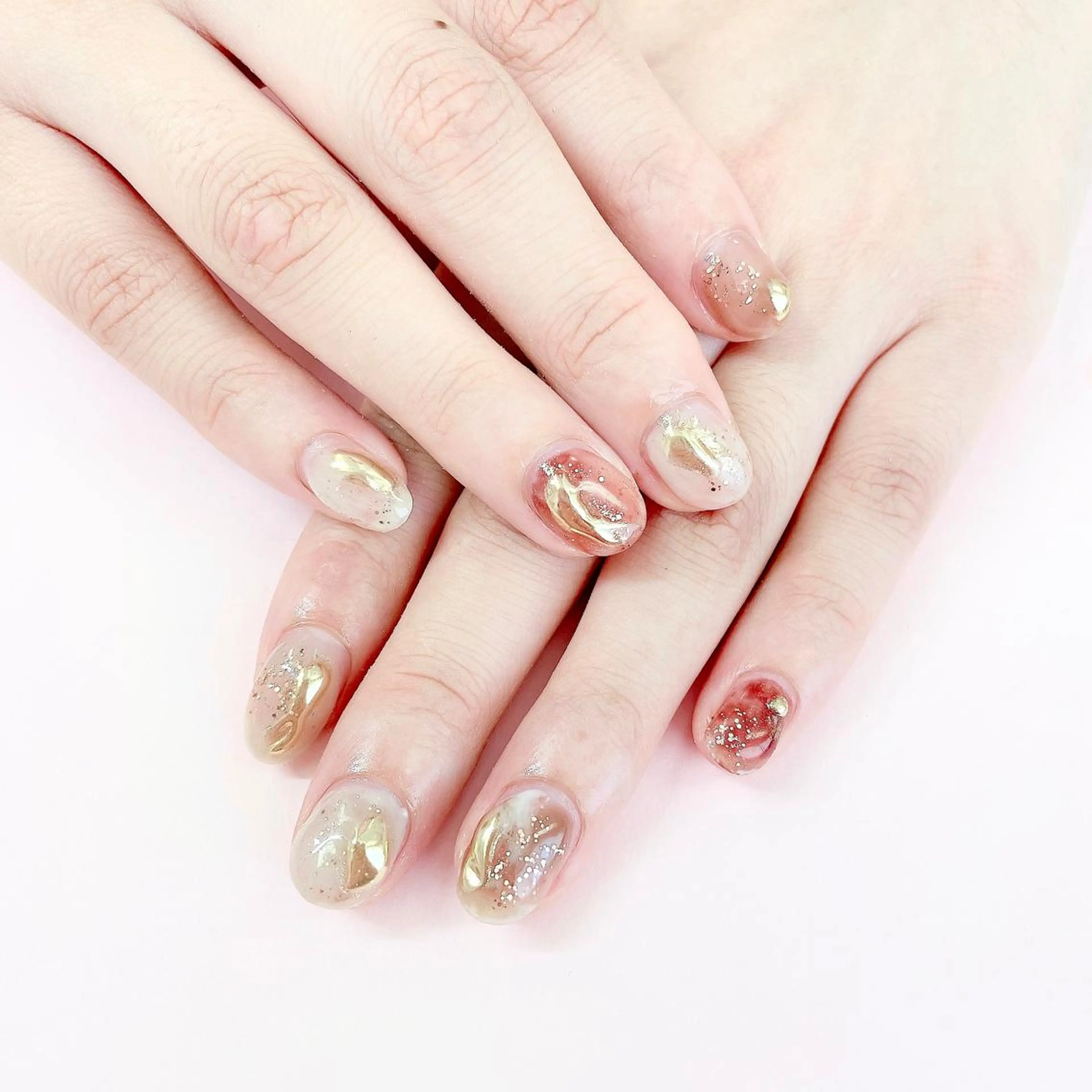 ネイル ニュアンスネイル ハンドネイル 大阪福島韓国束感まつ げ Sayaka🤍のマツエク・マツパデザイン