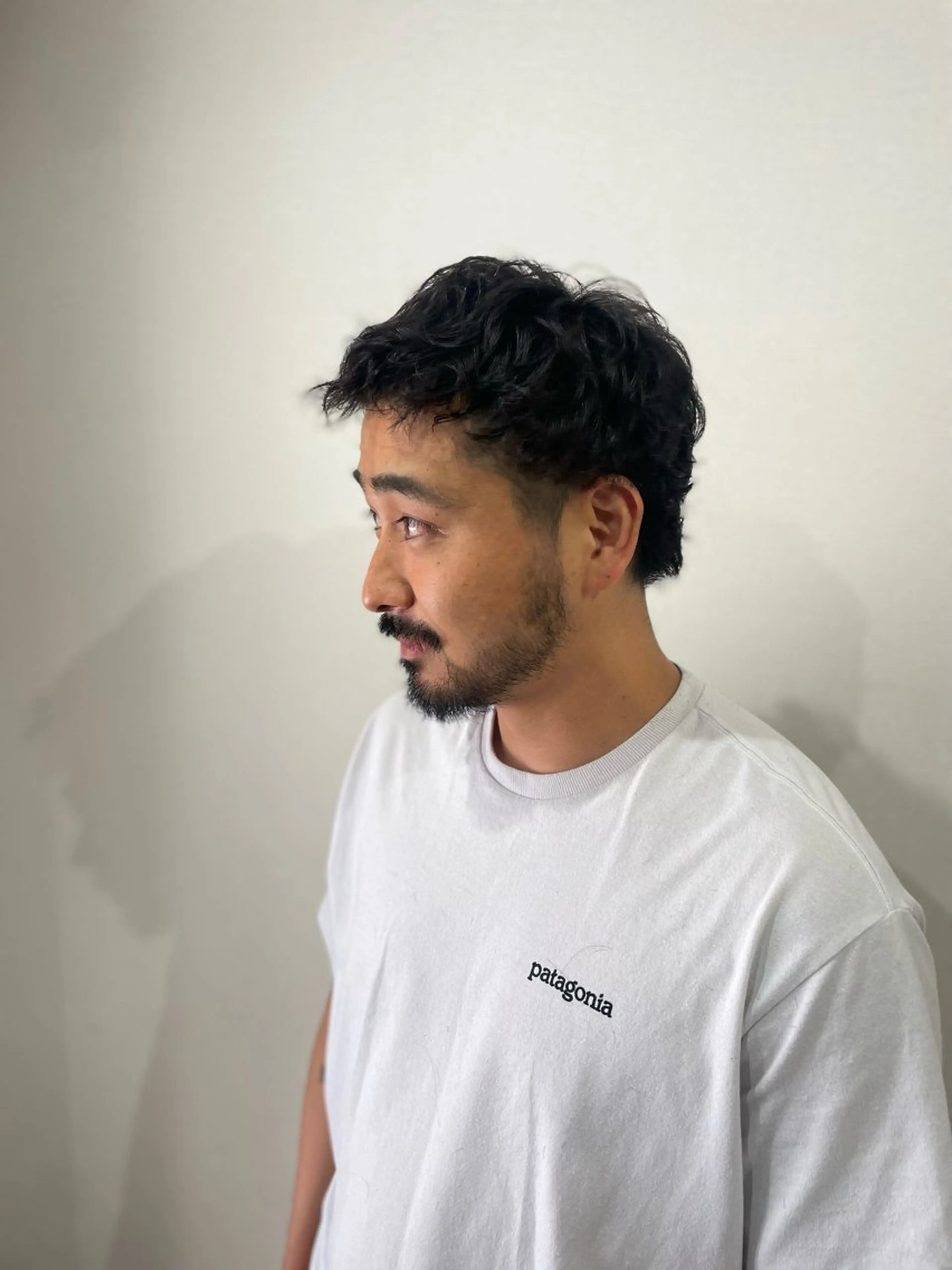 ショート パーマ メンズ メンズブリーチ メンズパーマ ケアカラー 髪質改善 スパイラルパーマ 流行メンズスタイル ren✂︎のヘアスタイル