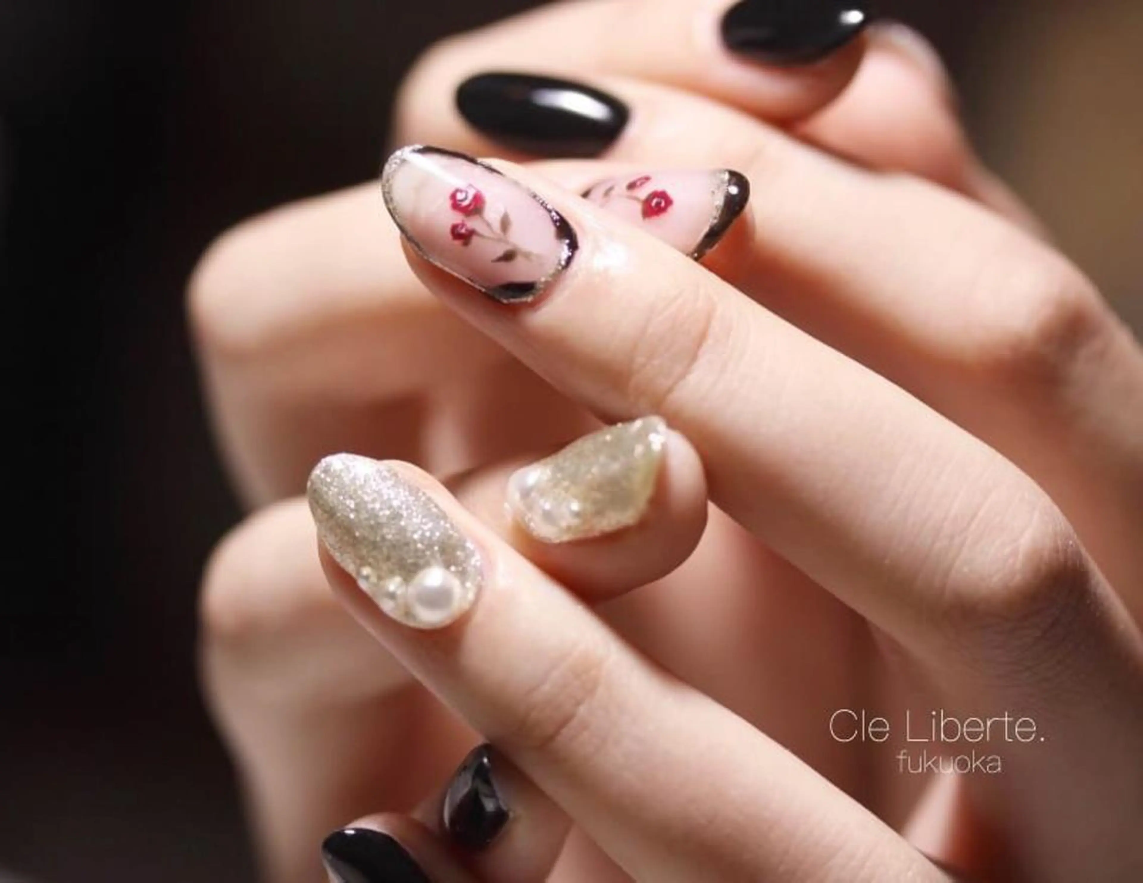 ネイル べっ甲ネイル Elio 国泰寺のネイルデザイン