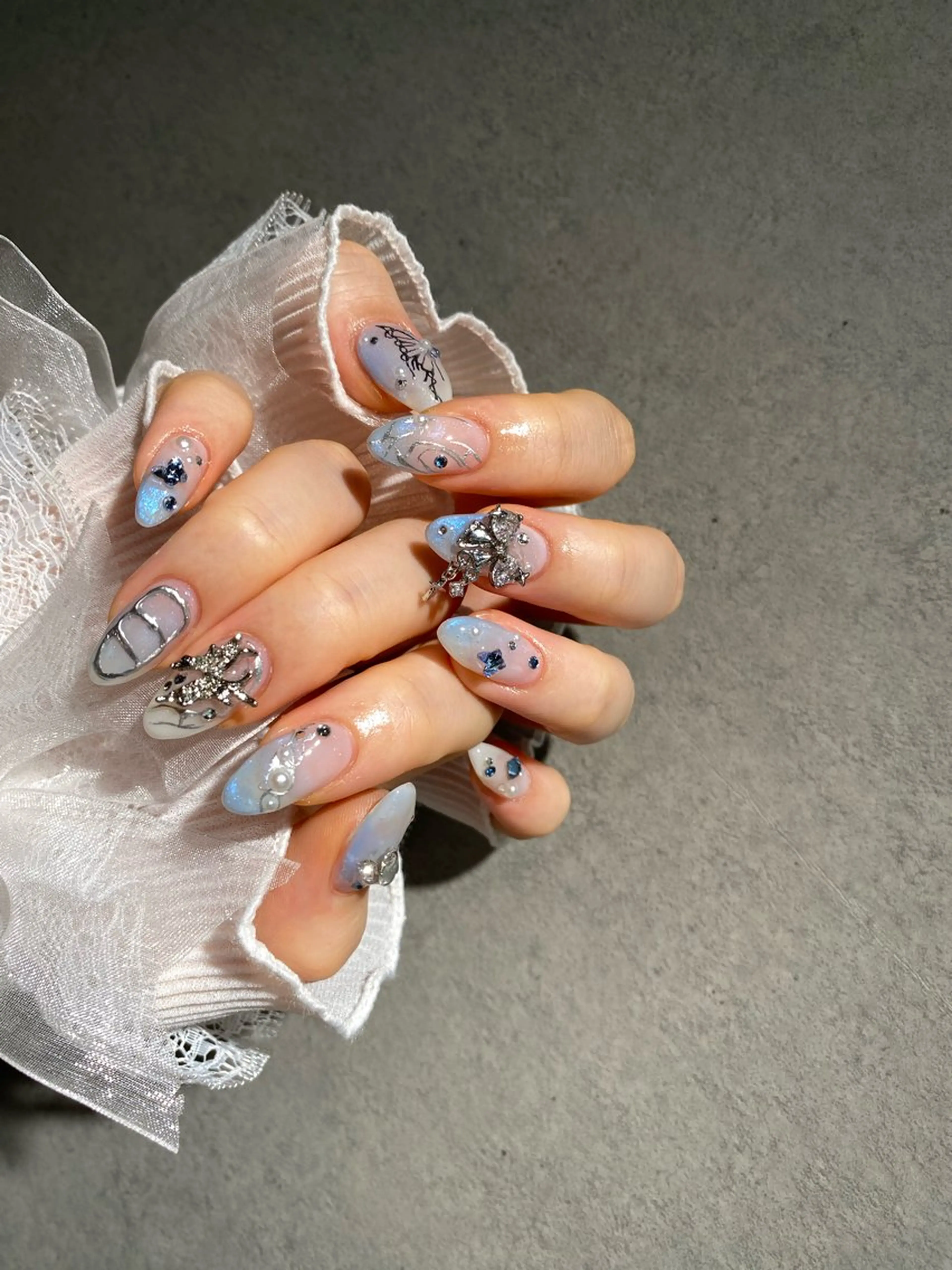 ネイル I-nailロング /ワンホン/キラキラのネイルデザイン