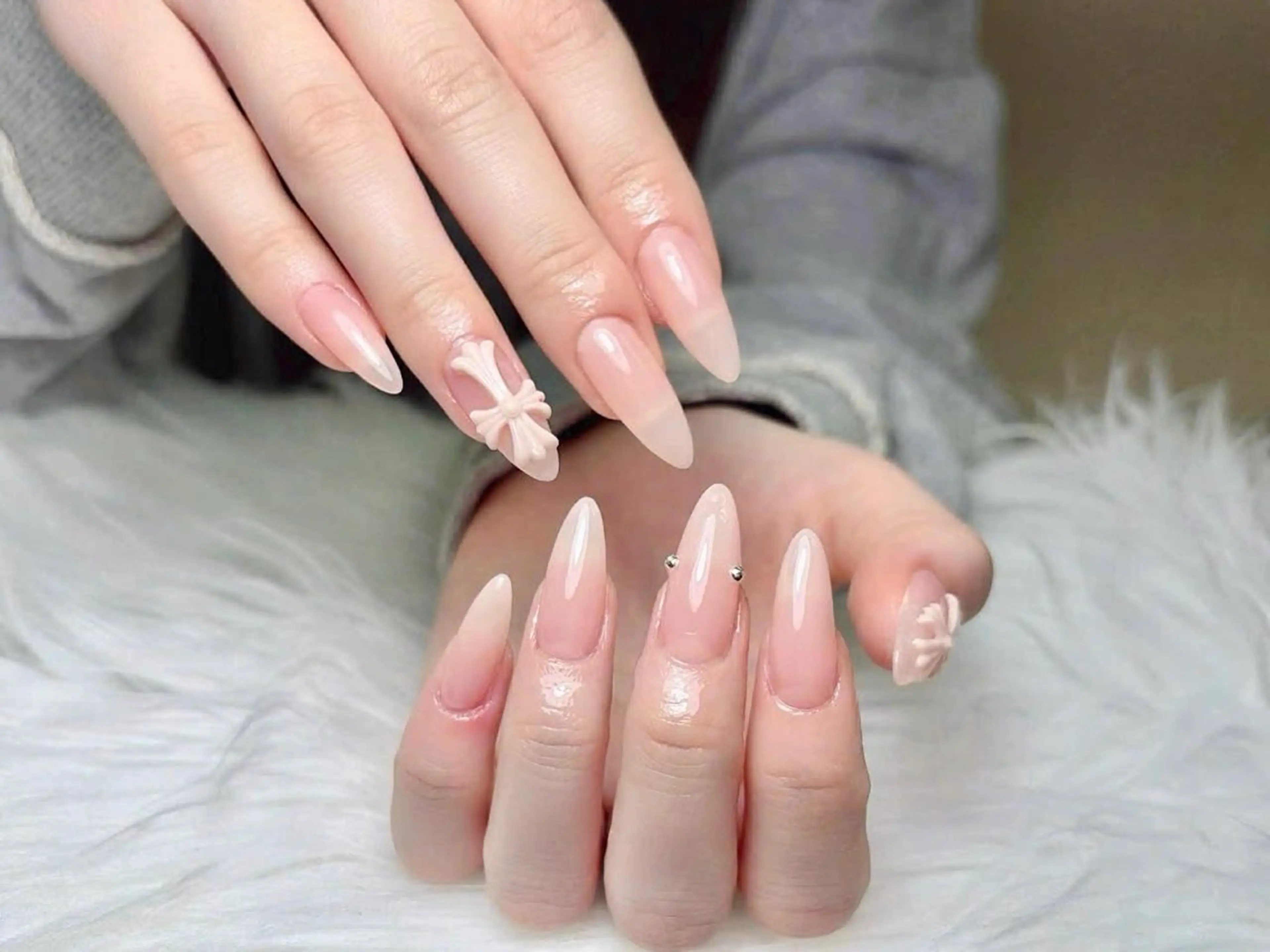 ネイル アートネイル ボルドー フレンチネイル ジェルネイル 氷ネイル・うるうるネイル ハンドネイル Julie Nailsのネイルデザイン