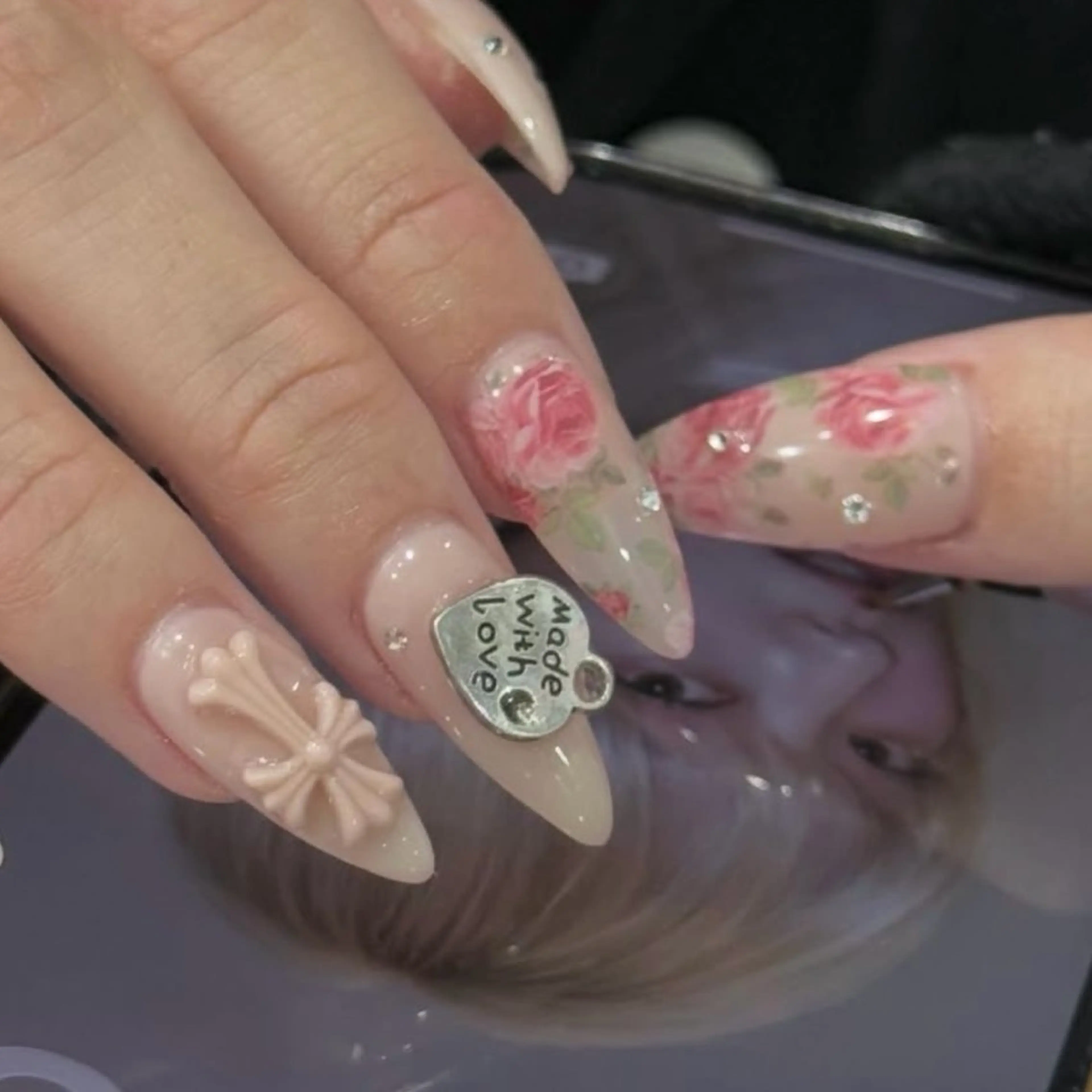 ネイル ハンドネイル BERA NAILSのネイルデザイン