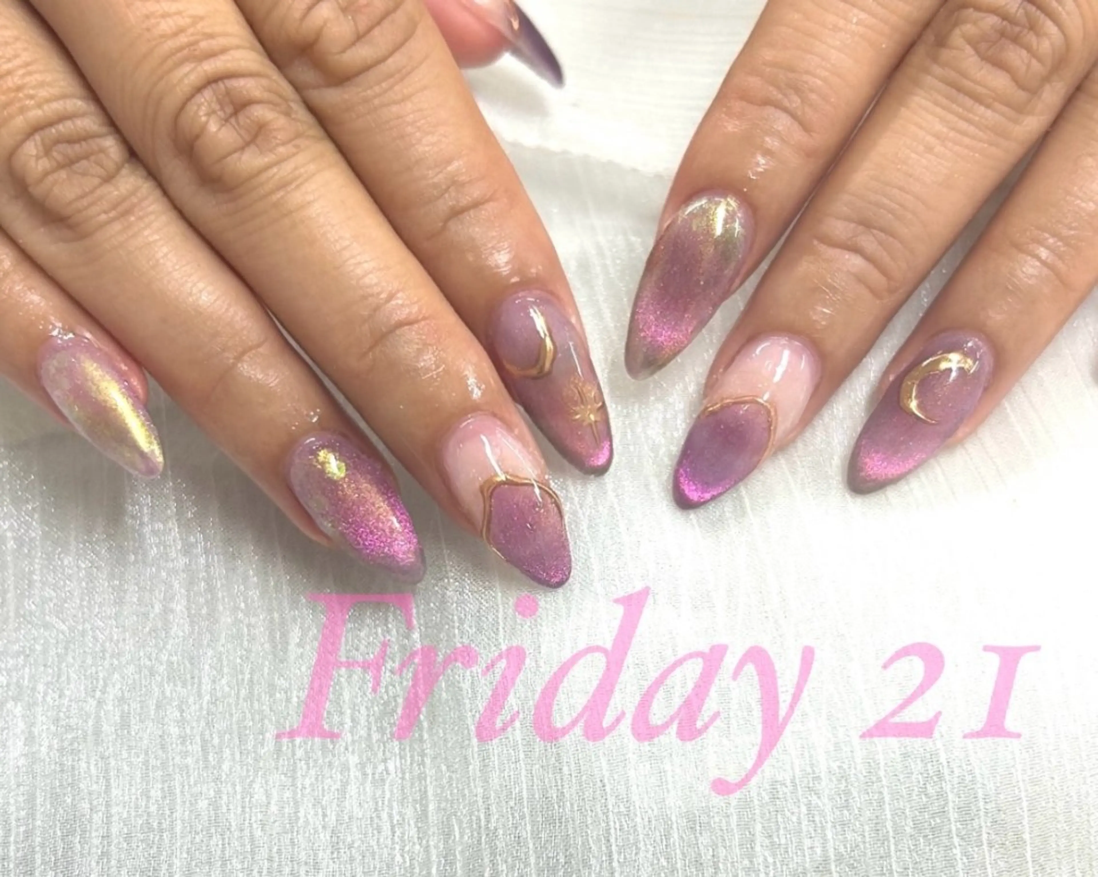 ネイル ネイルサロン Friday 21所属・ネイルサロン Friday 21のネイルデザイン