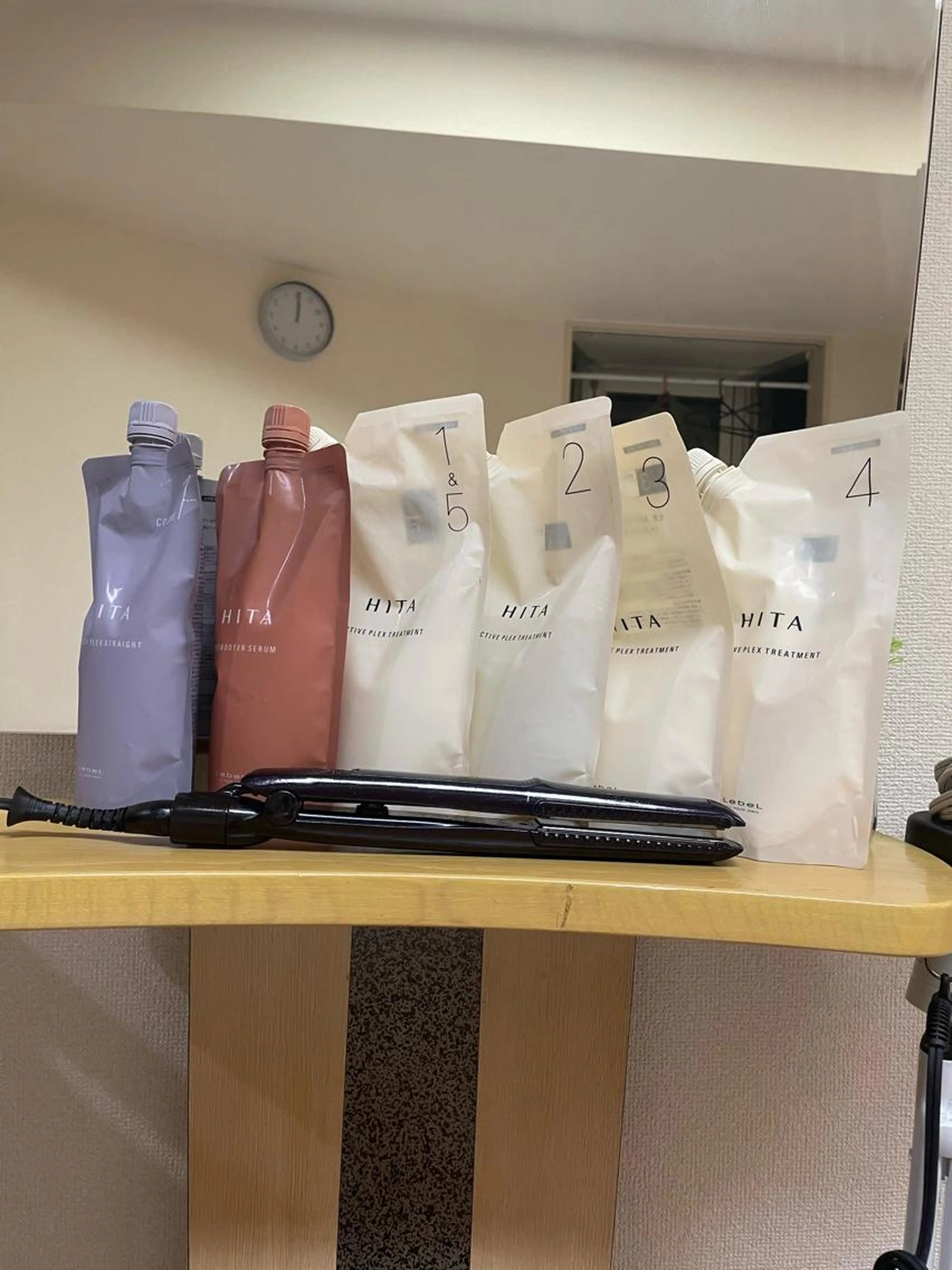 HITA髪質改善トリートメント（ケアプロ）超音波振動、遠赤外線の写真