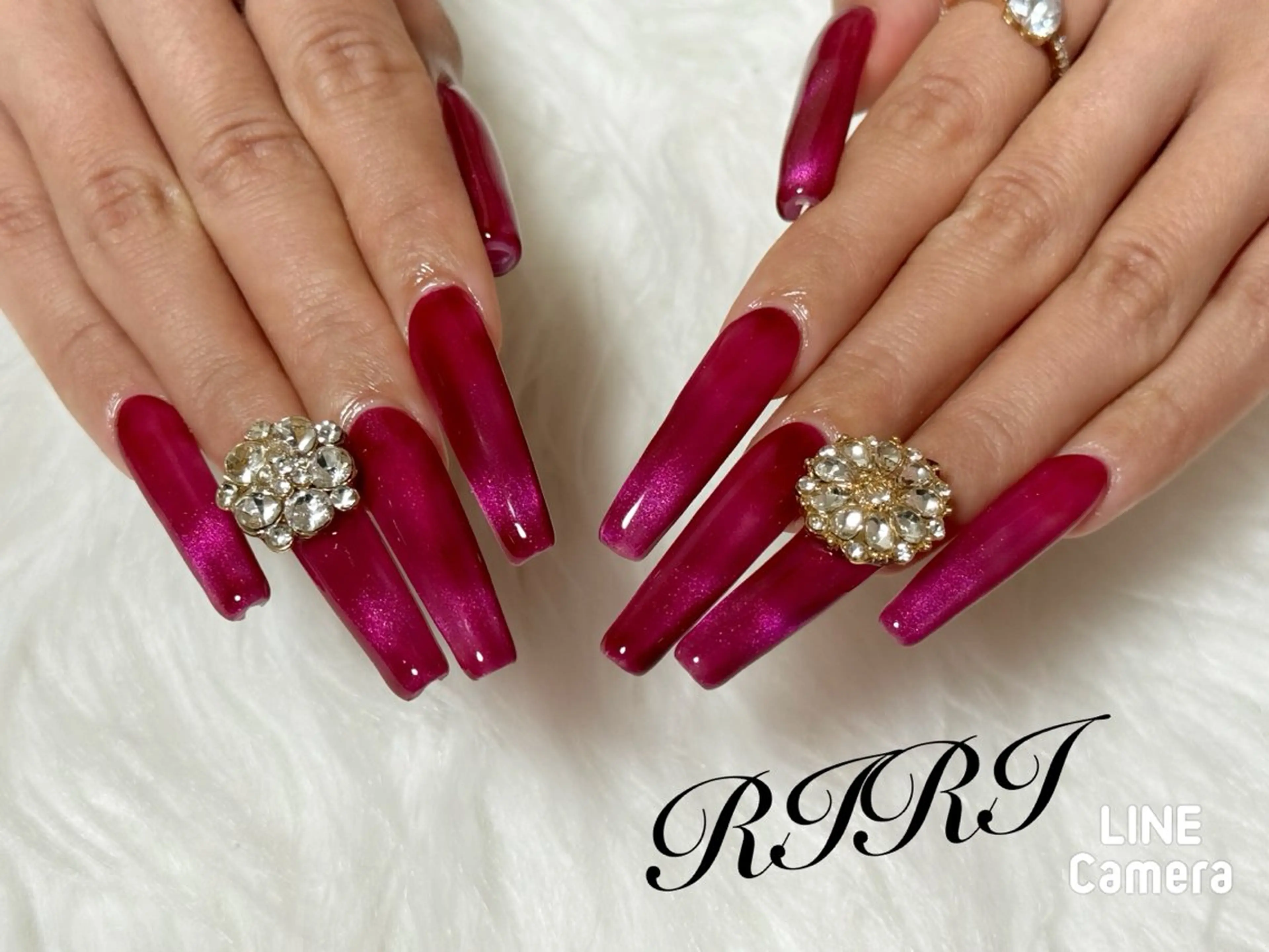 ネイル ジェルネイル ロングネイル マグネットネイル ピンク スカルプネイル riri オーナーのネイルデザイン