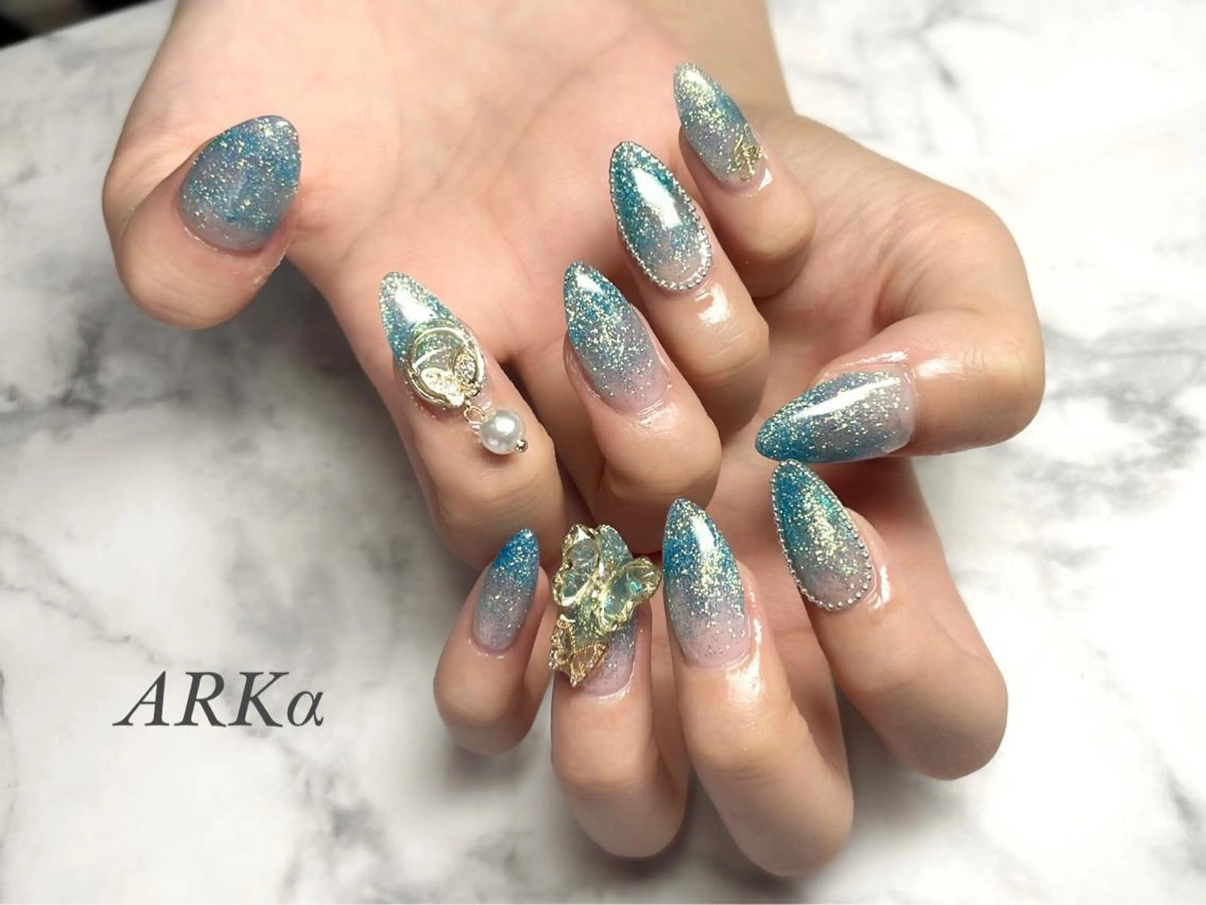 ネイル ハンドネイル ARKα Nishiのネイルデザイン