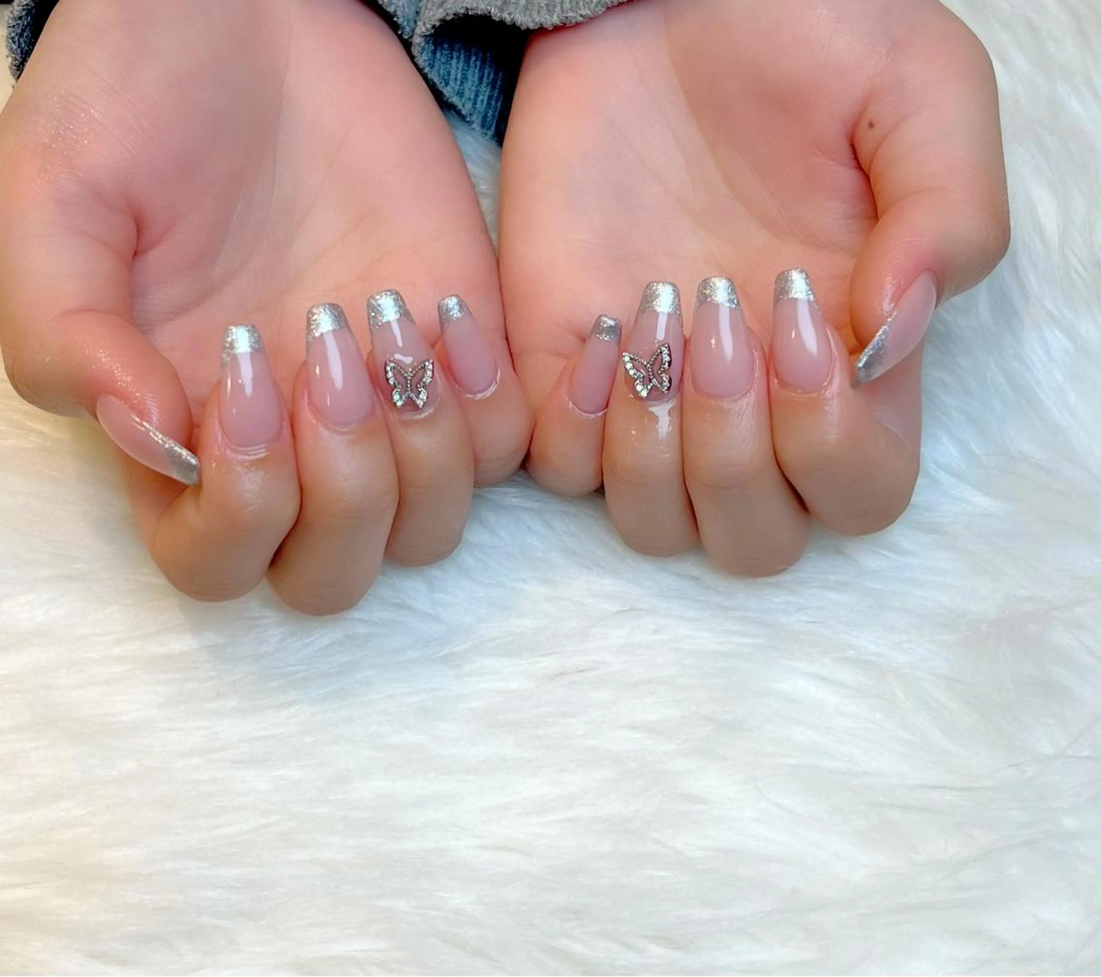 ネイル フレンチネイル マグネットネイル マグネットフレンチ Lino+ ネイル&よもぎ蒸しのネイルデザイン