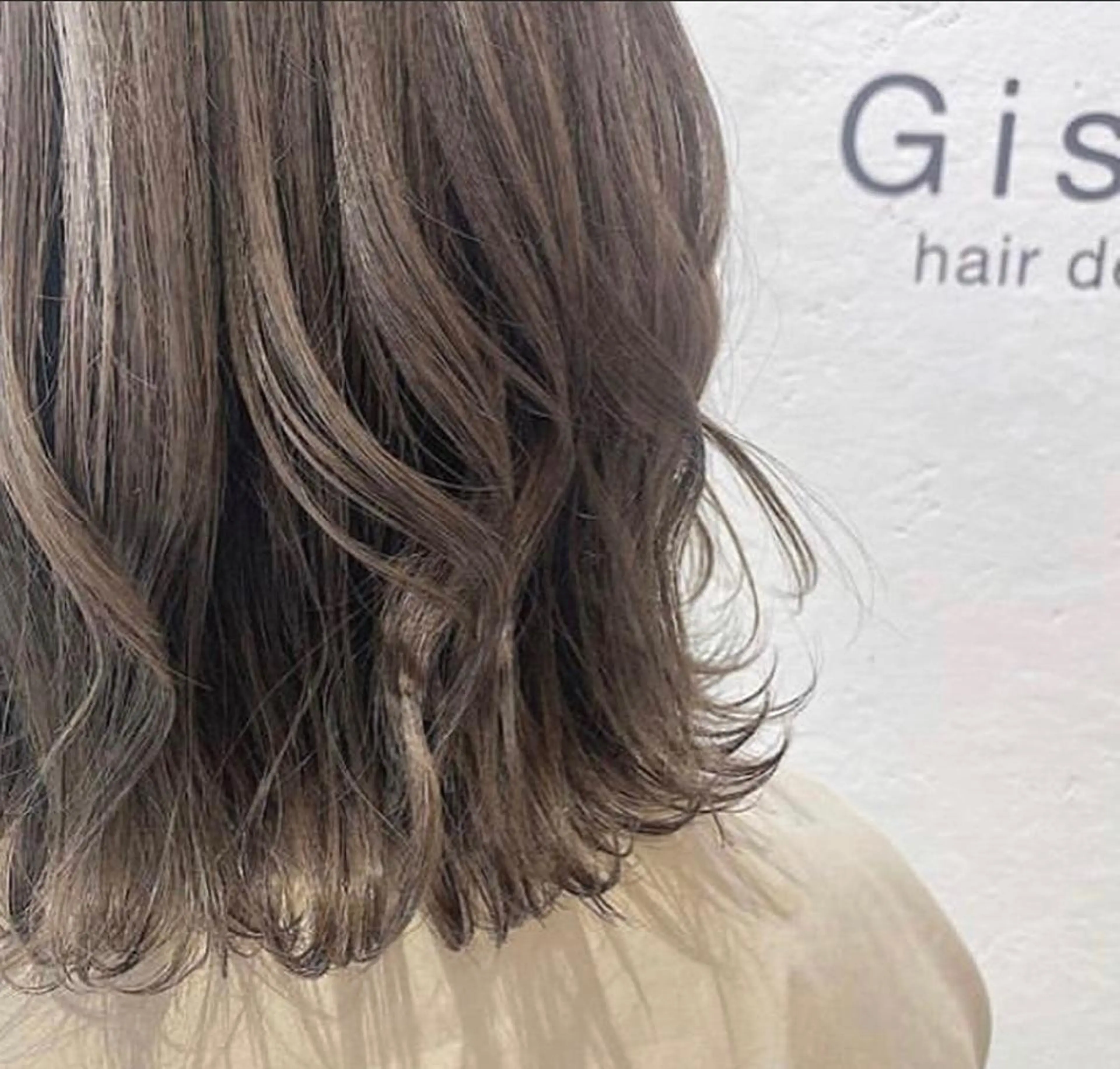 ミディアム カラー jill by gisel＿のヘアスタイル