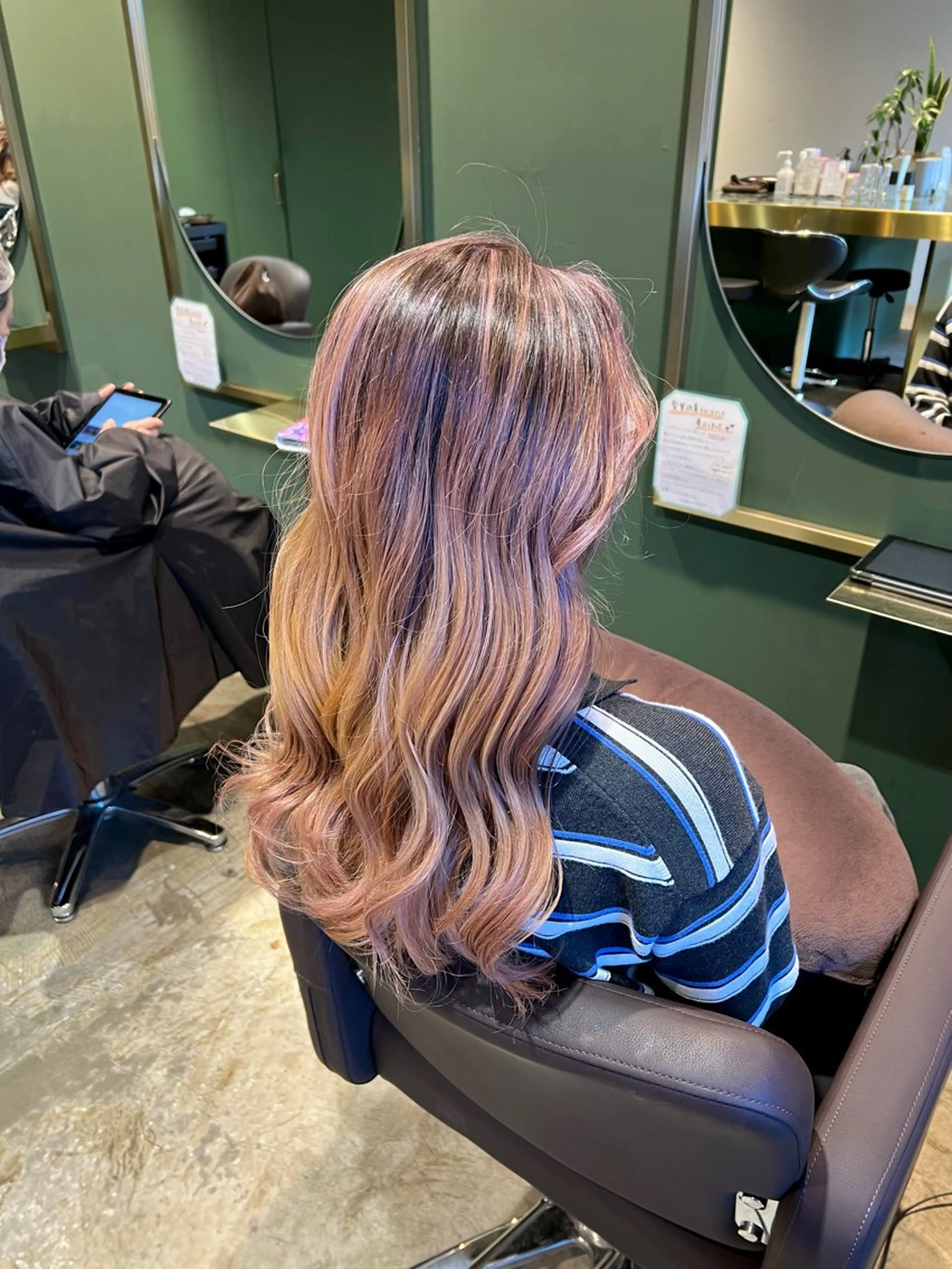 セミロング カラー バレイヤージュ レイヤーカット ヘアカラー トリートメント ヘッドスパ カラースペシャリスト しょう🧑🏼‍🎨のヘアスタイル