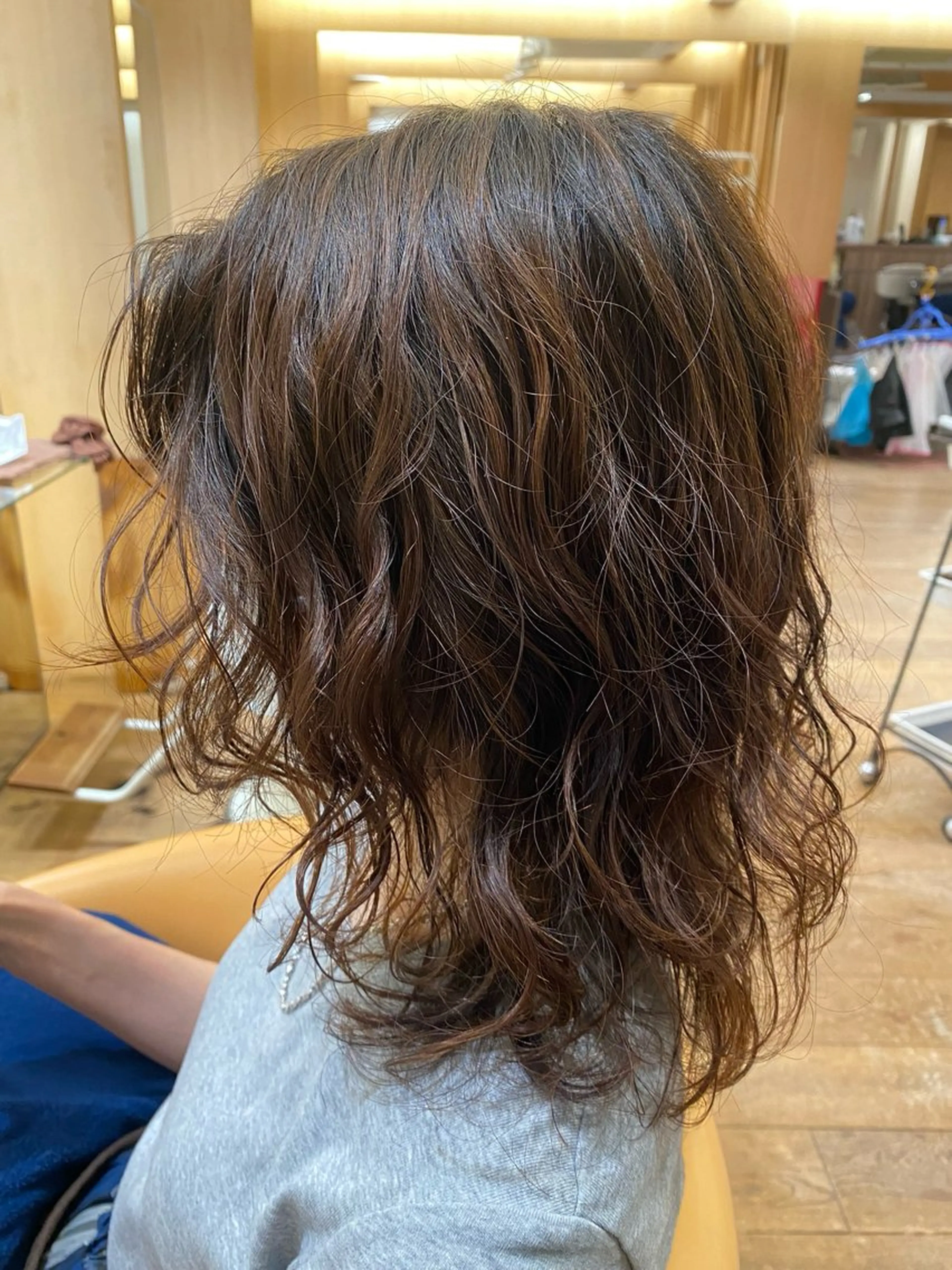 ミディアム 🌻おおとみはな/ レイヤー/Wカラ🌻のヘアスタイル