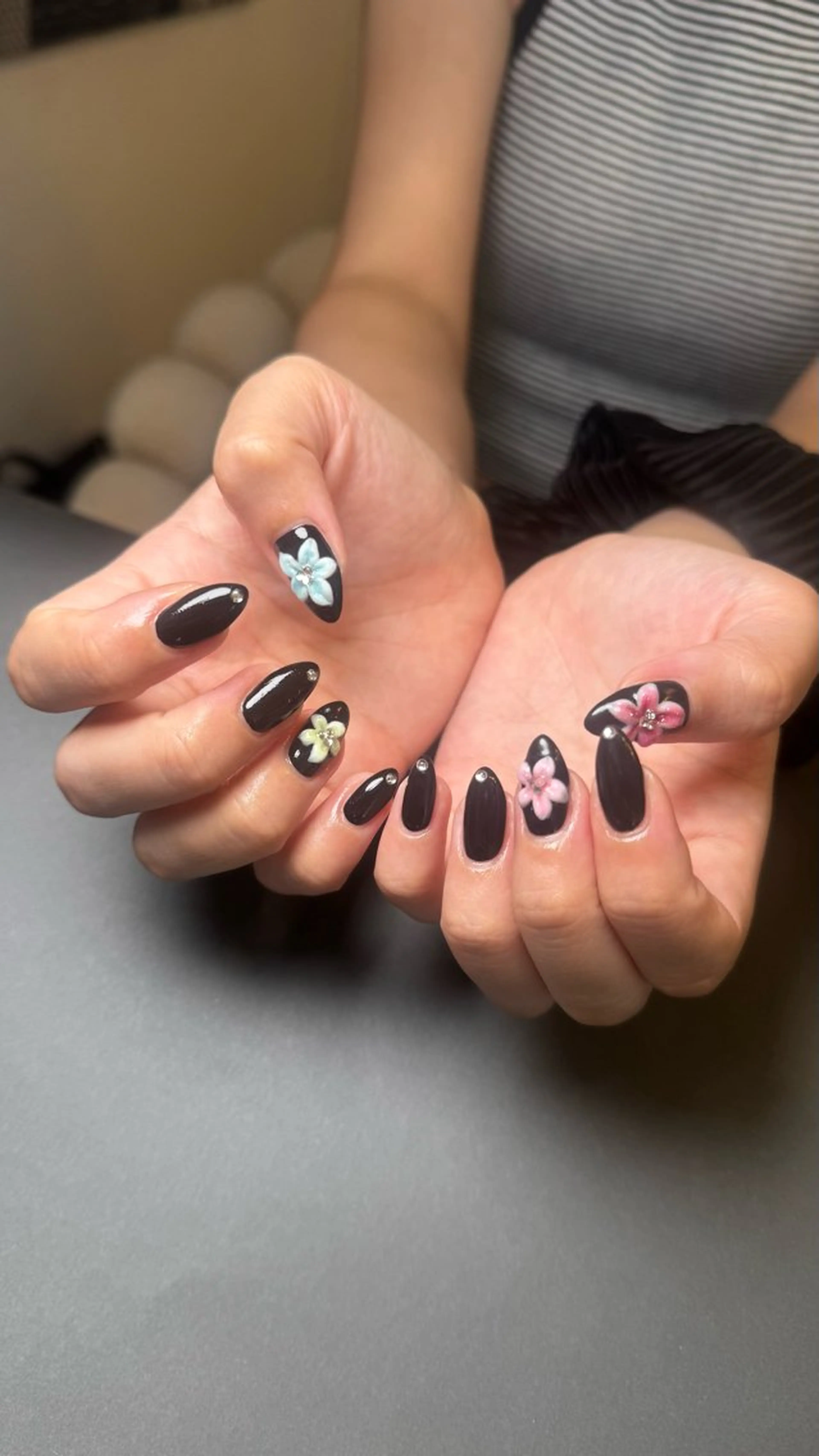 ネイル ハンドネイル Atelier Yuriのネイルデザイン