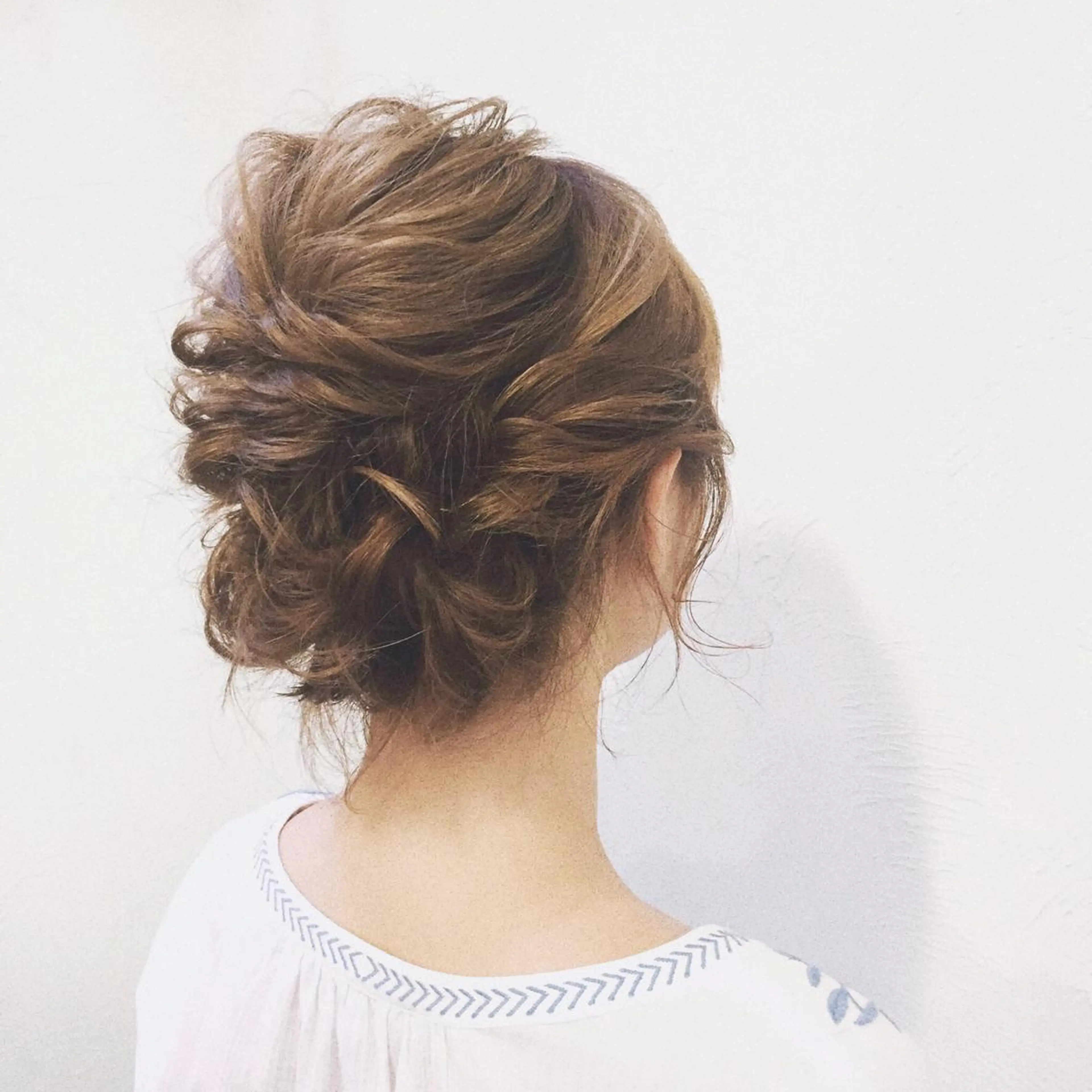 ミディアム カラー ヘアアレンジ PHIDGE所属・山下 千明のヘアスタイル