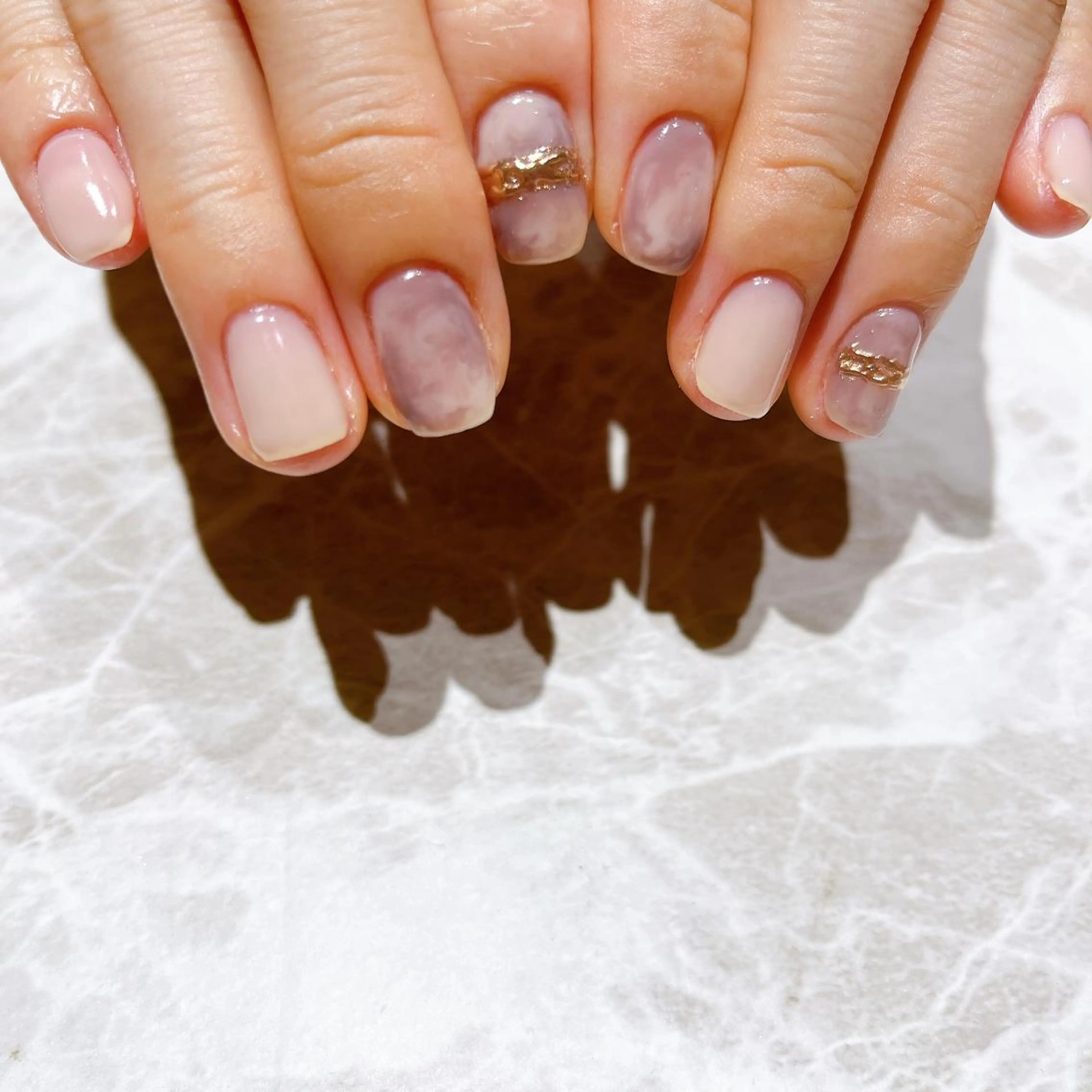 ネイル ニュアンスネイル 関谷 真登佳のネイルデザイン