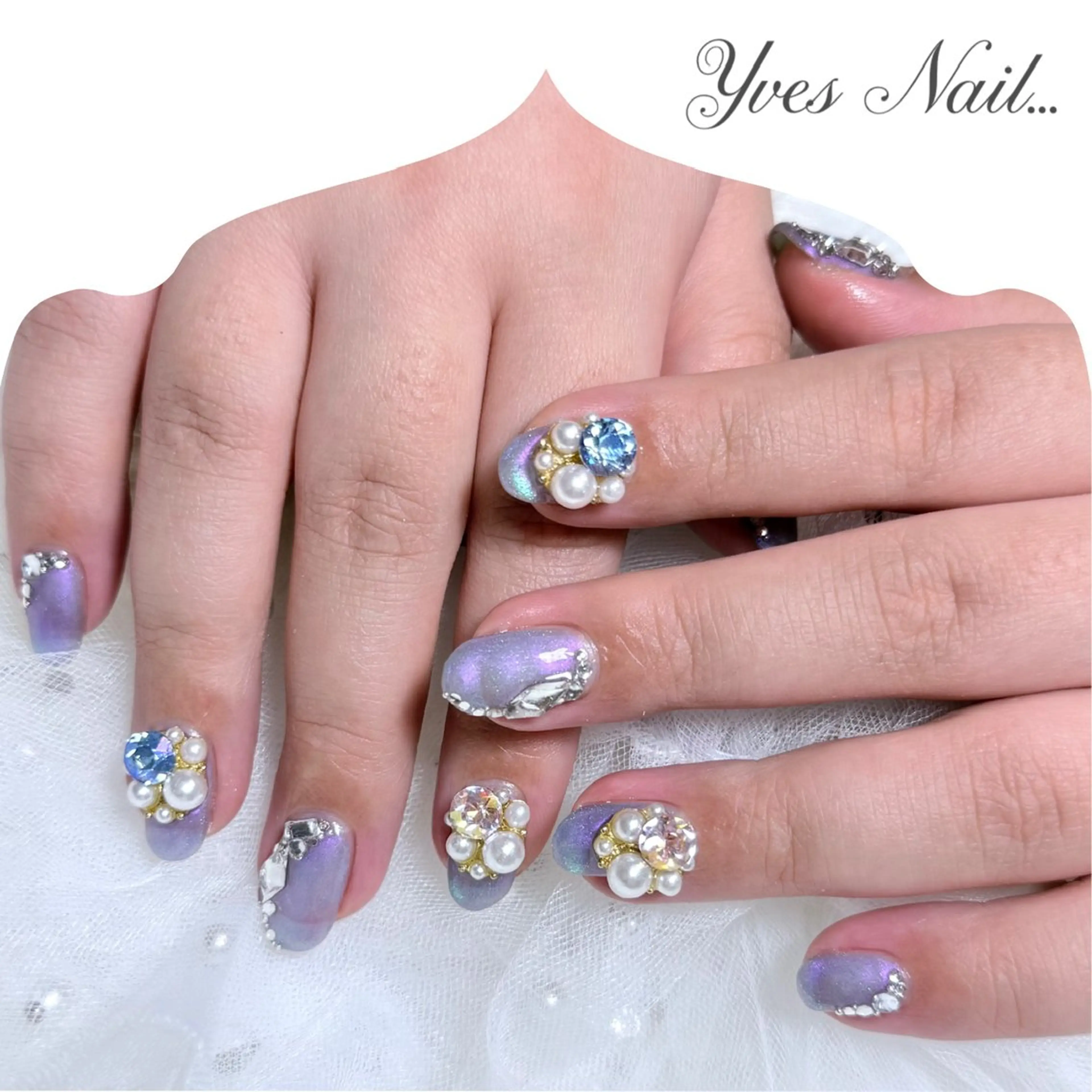 ネイル キラキラネイル 水色 マグネットネイル ストーンネイル ハンドネイル kanno yのネイルデザイン