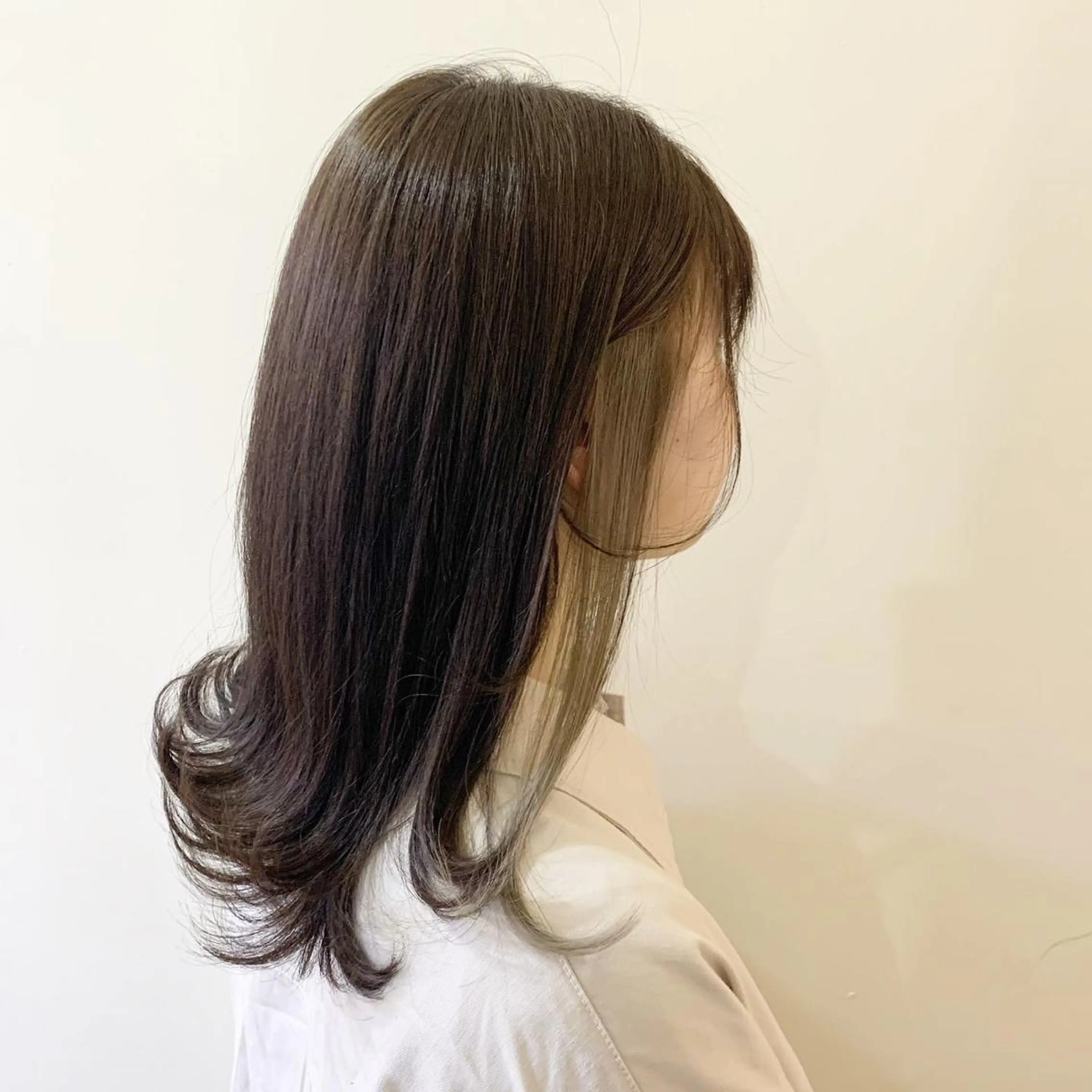 カラー 染矢 優希のヘアスタイル
