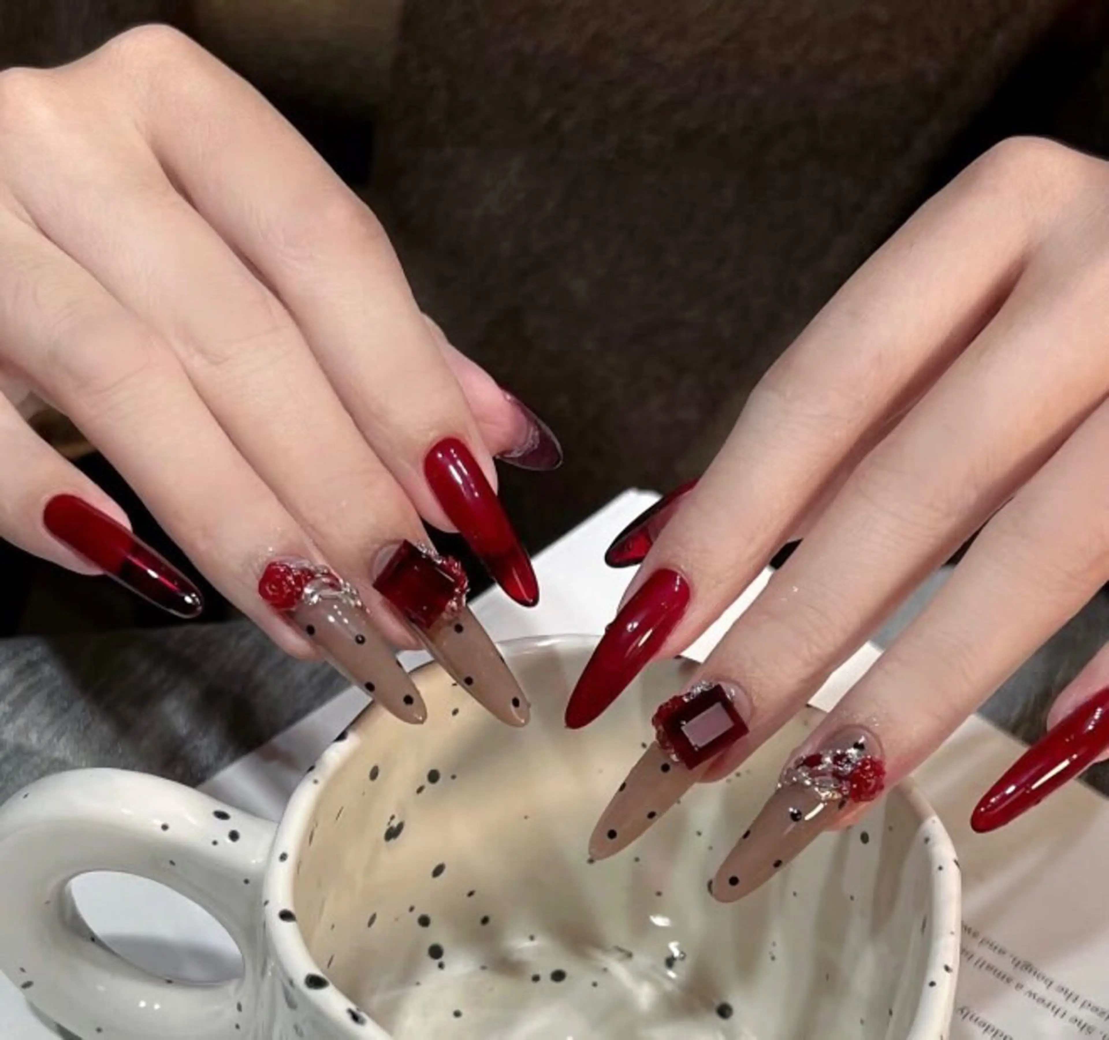 ネイル アートネイル ジェルネイル グラデーション マグネットネイル ニュアンスネイル ハンドネイル Ryu nail studioのネイルデザイン