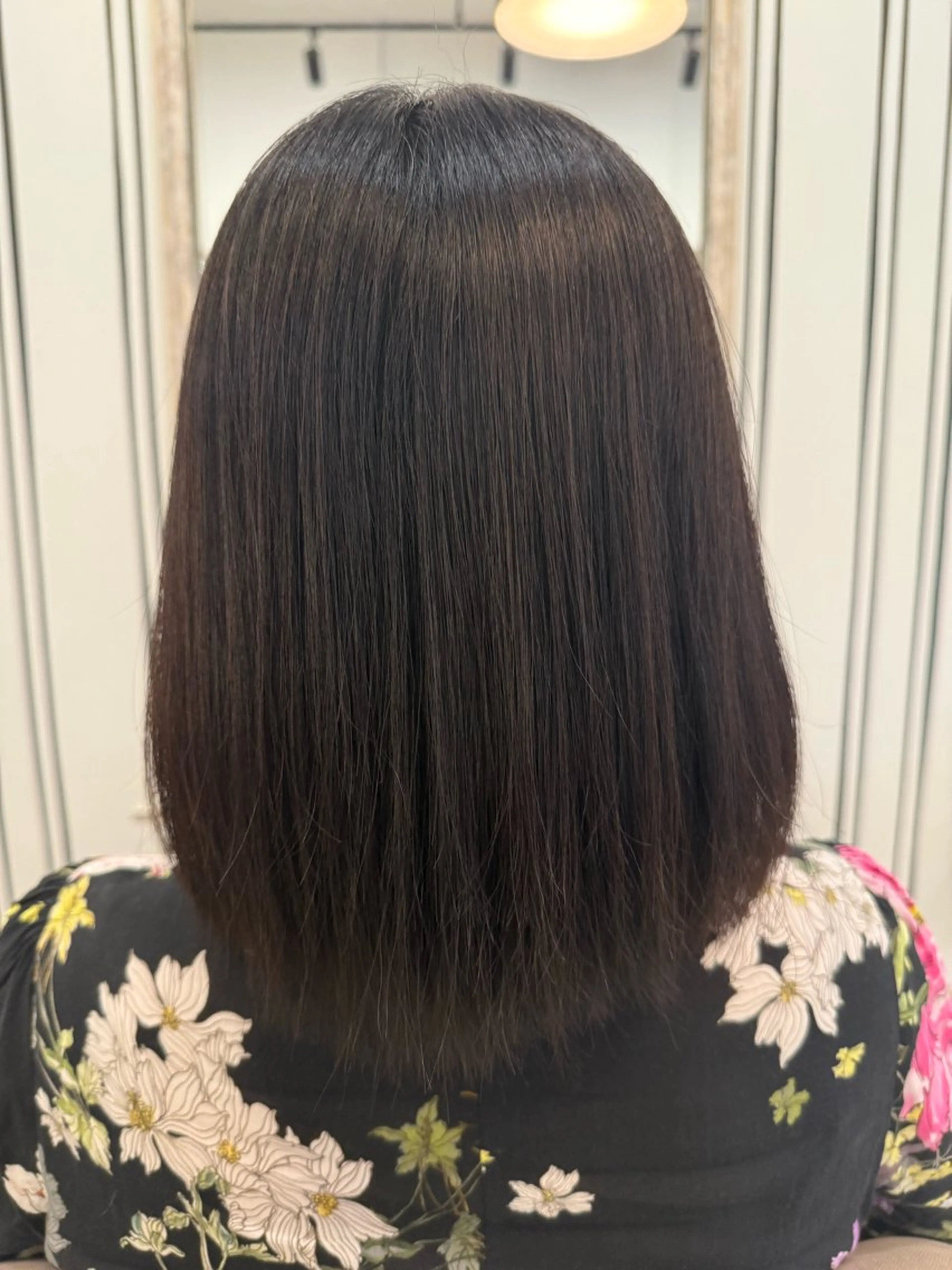 ミディアム パーマ 縮毛矯正 三上 莉里のヘアスタイル