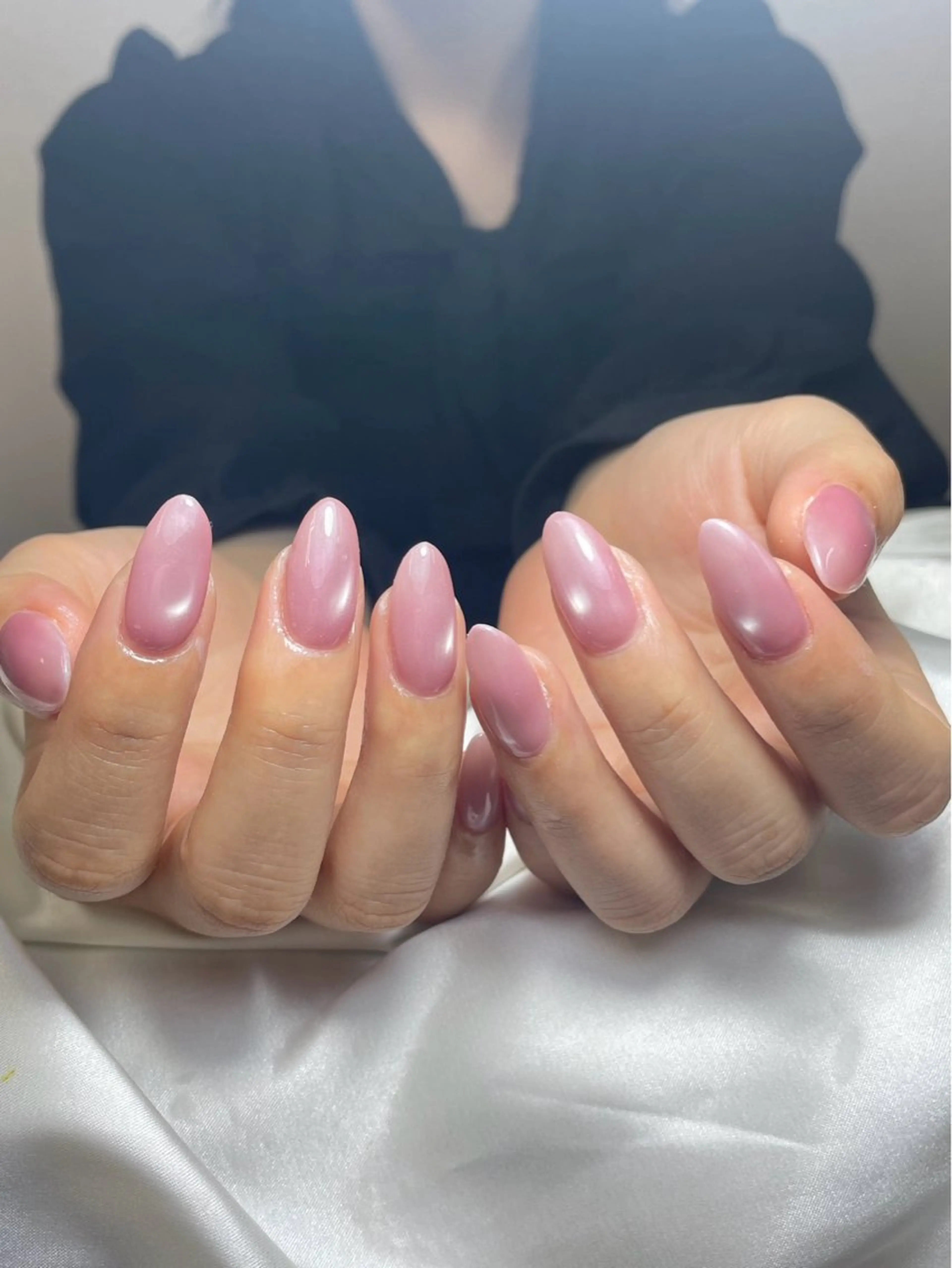 ネイル チークネイル 長さ出し フットネイル ジェルネイル 卒業式 𝓐𝓷𝓻𝓲 XiinhNailのネイルデザイン