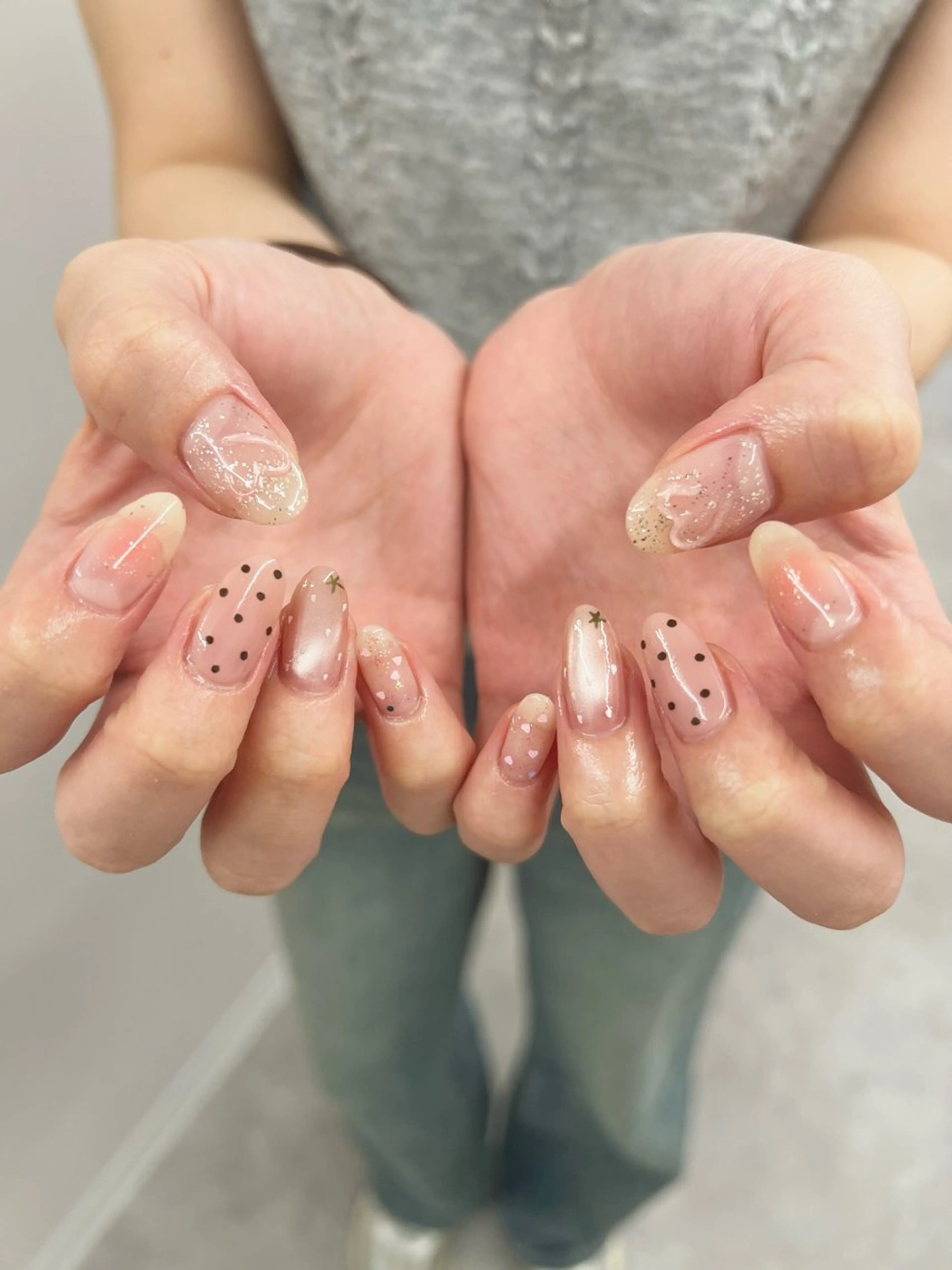 ネイル チークネイル ドット ジェルネイル マグネットネイル ニュアンスネイル ハンドネイル ハンドケア Bana_ Nailのネイルデザイン