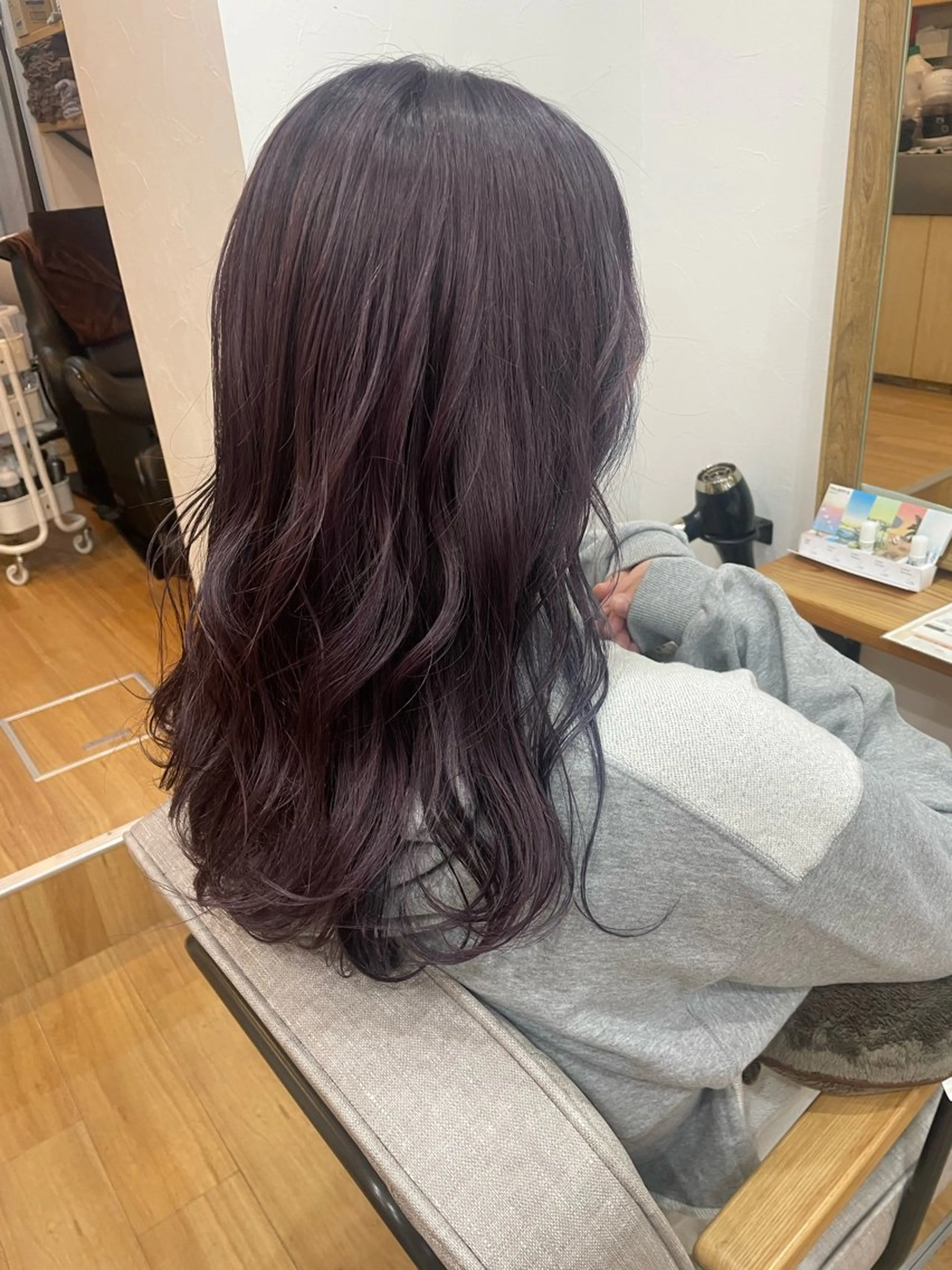セミロング Era Hatsuneのヘアスタイル