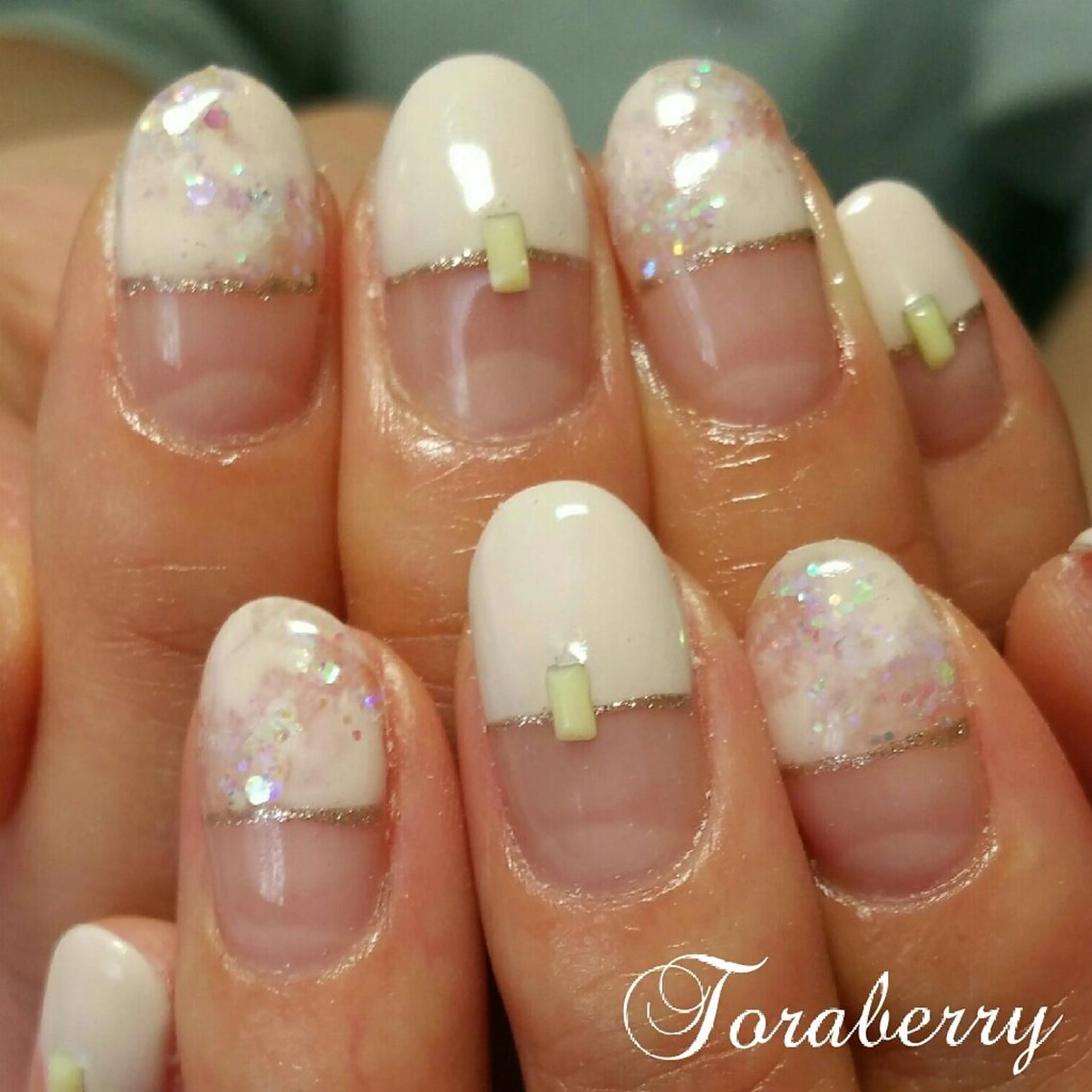 ネイル フレンチネイル ネイリスト なつみのネイルデザイン