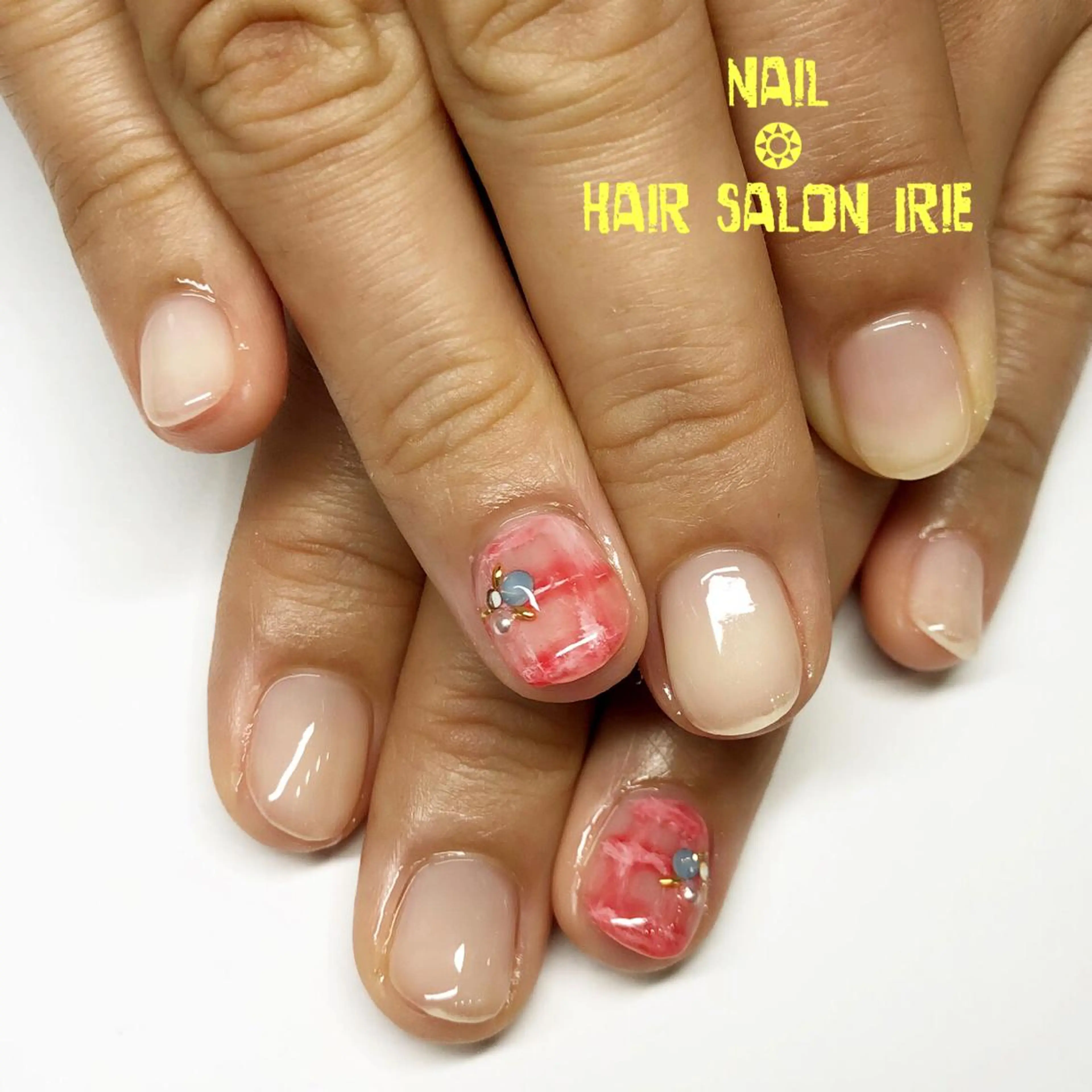 ネイル 與儀 知佳のネイルデザイン