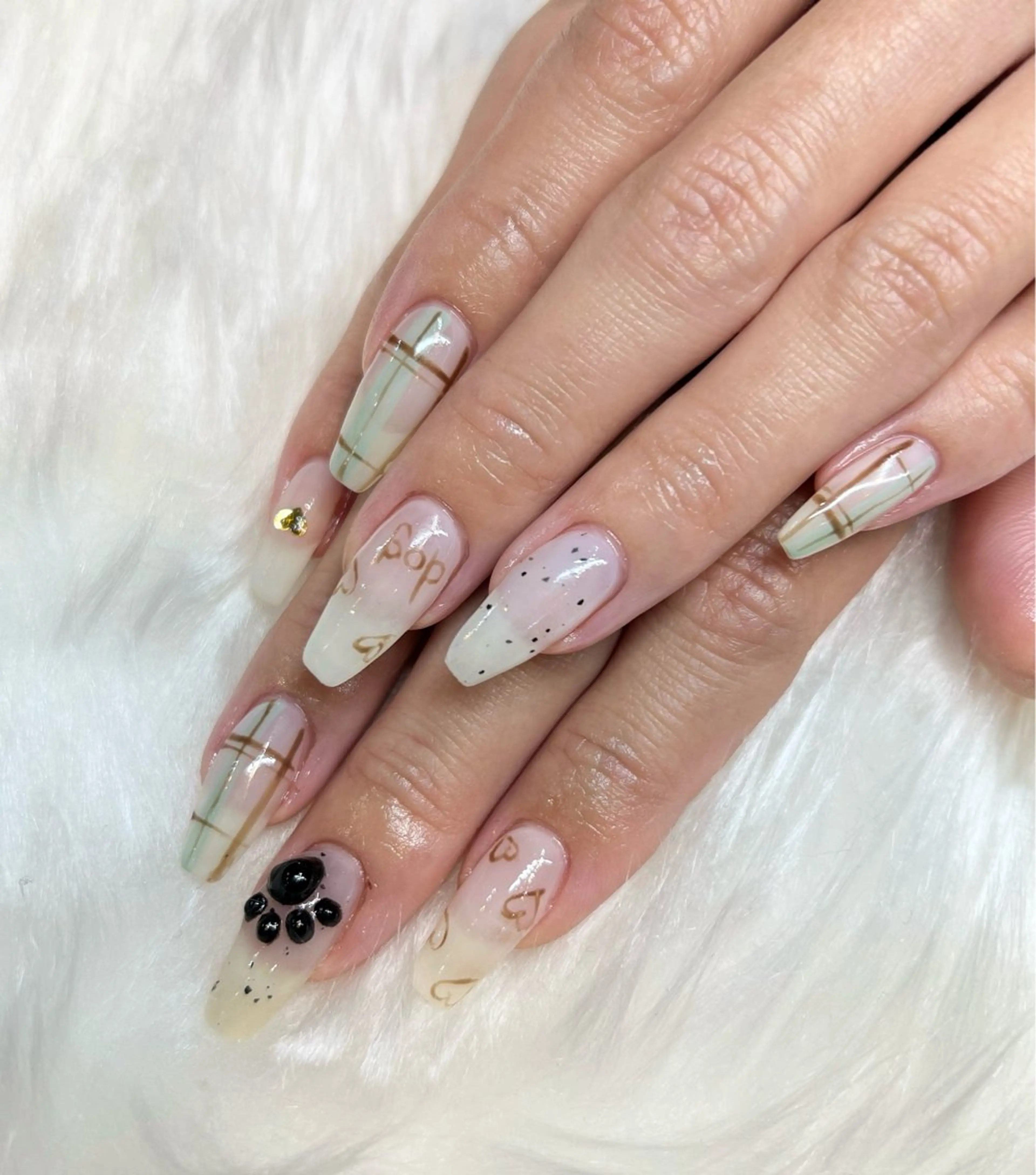 ネイル ハンドネイル glow_ nailのネイルデザイン