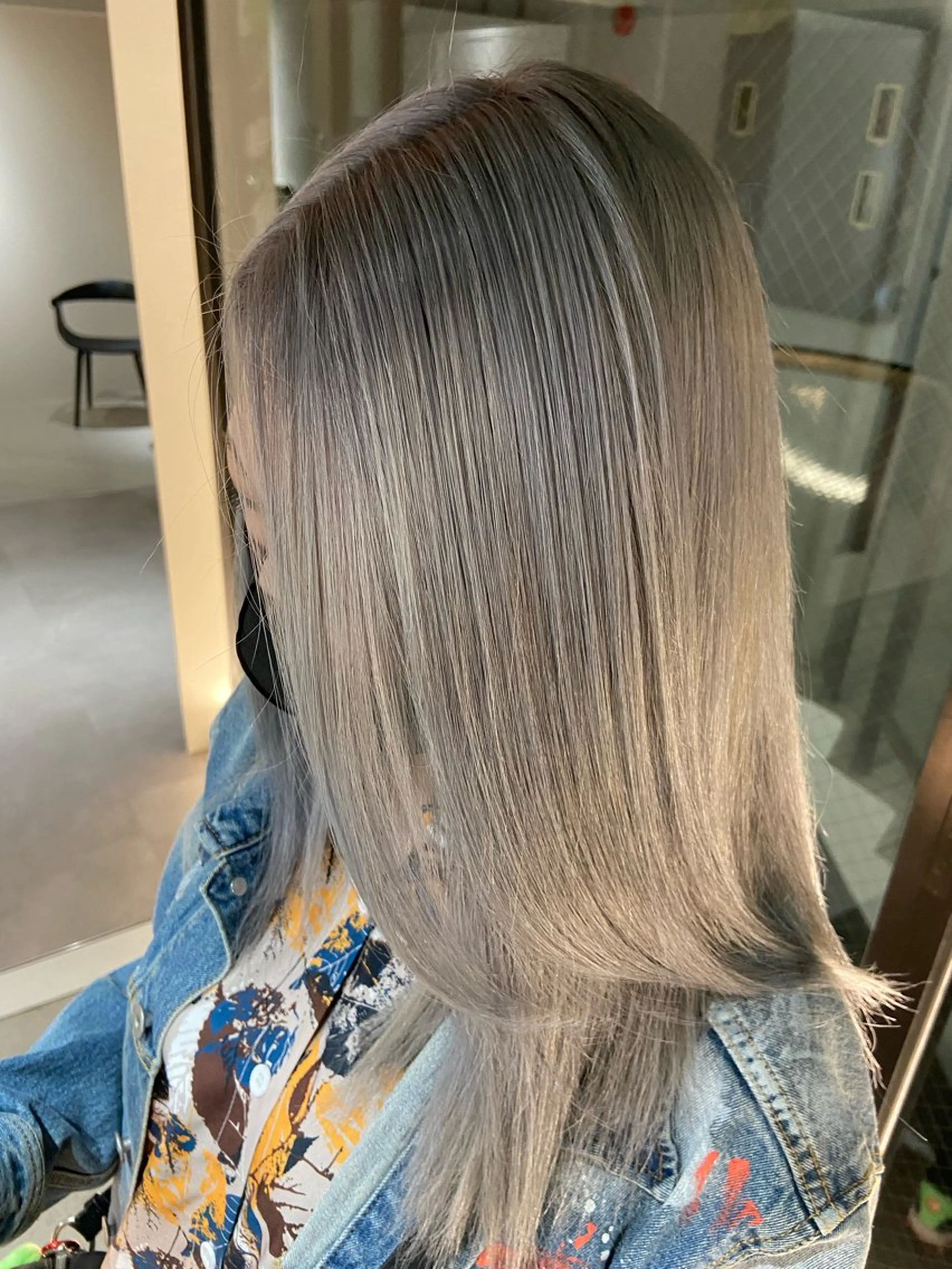 【平日限定】ケアブリーチカラー＋うる艶トリートメント＋シャンプーブロー🌈の写真