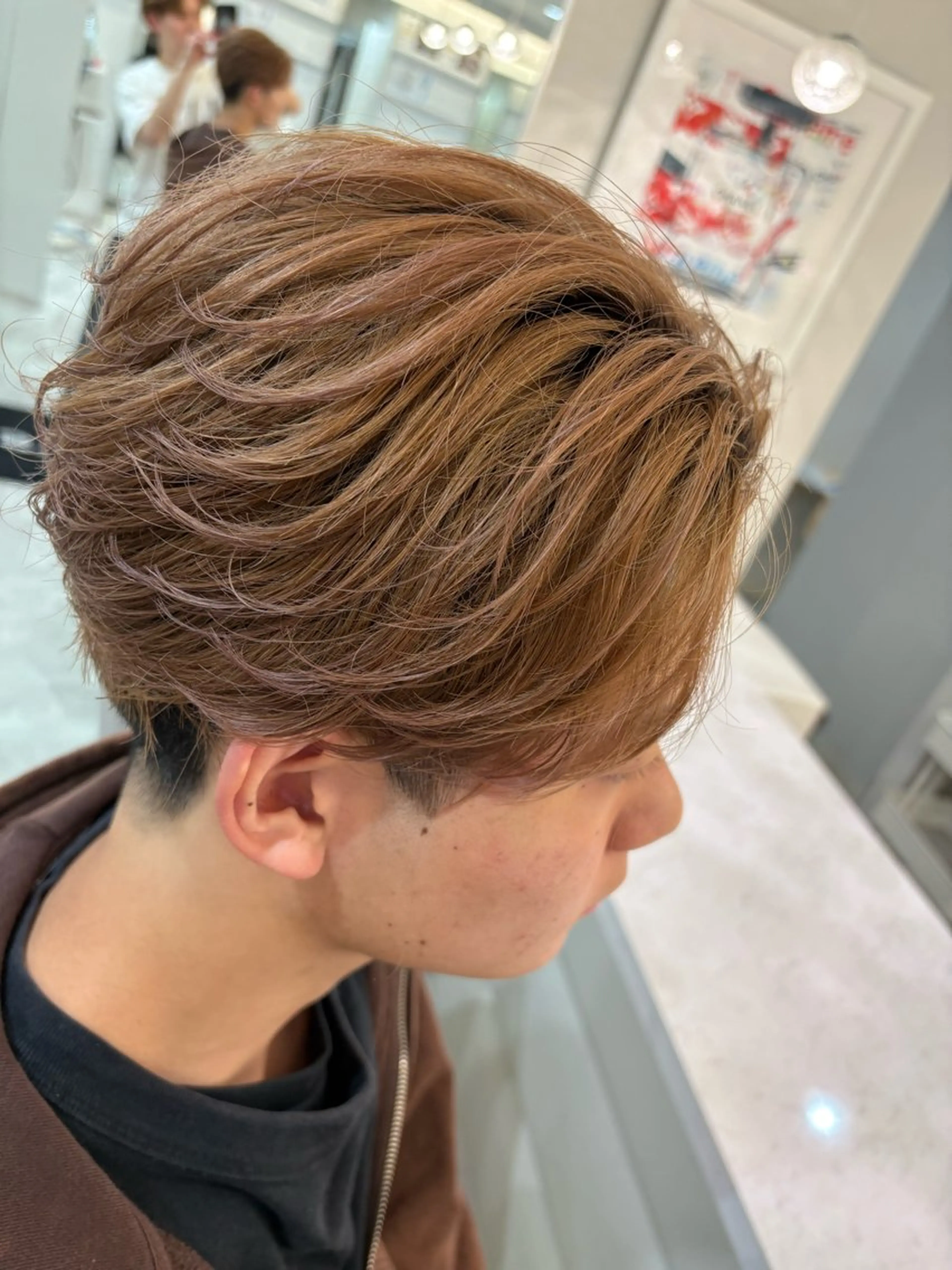 ショート カラー メンズ センターパート フェザーパーマ メンズパーマ 刈り上げ ブラウンカラー メンズ美容師/ フェザー/池戸晴也のヘアスタイル