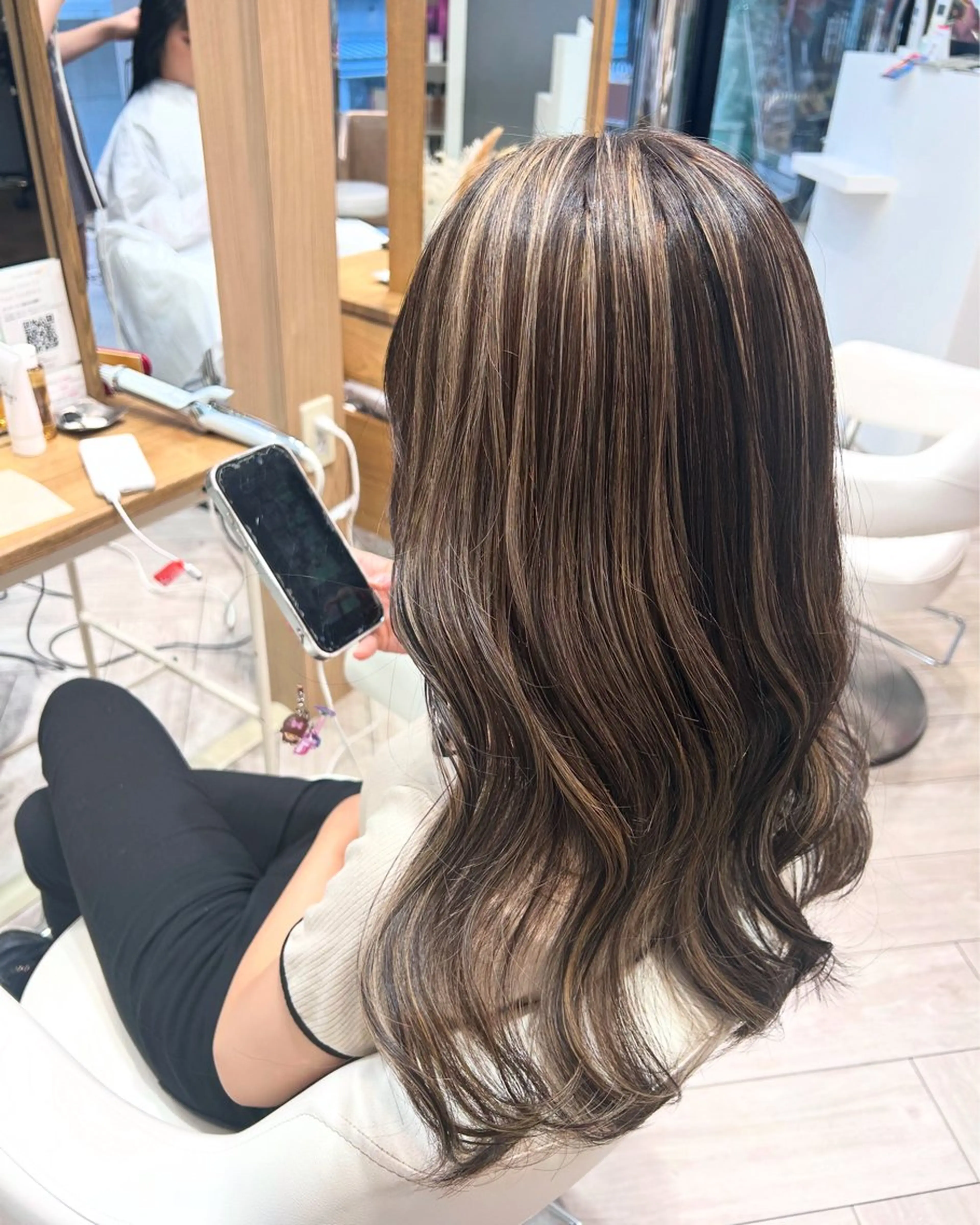 ロング ヘアカラー トリートメント 蓮池 愛海のヘアスタイル