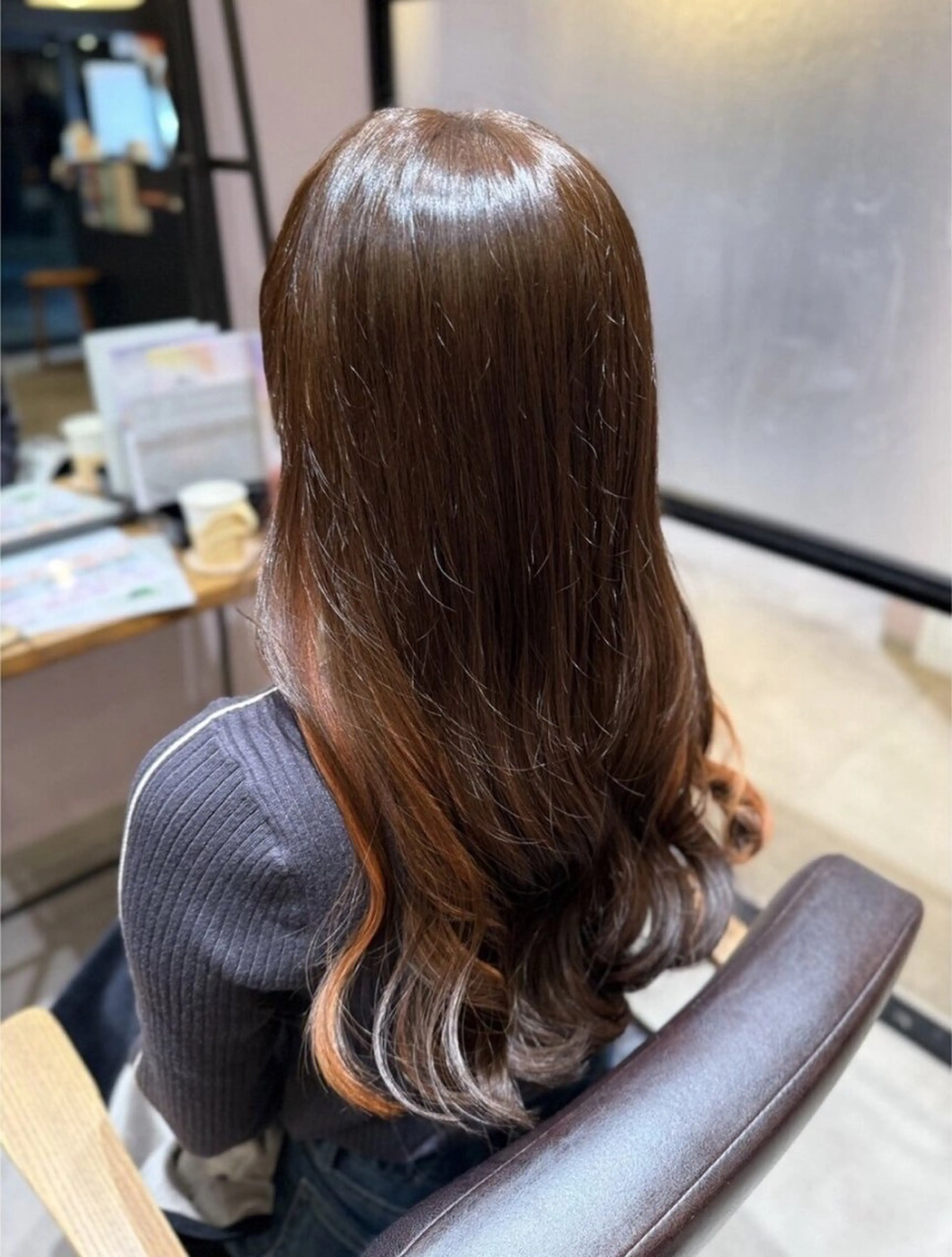 カラー 西原 愛紗のヘアスタイル