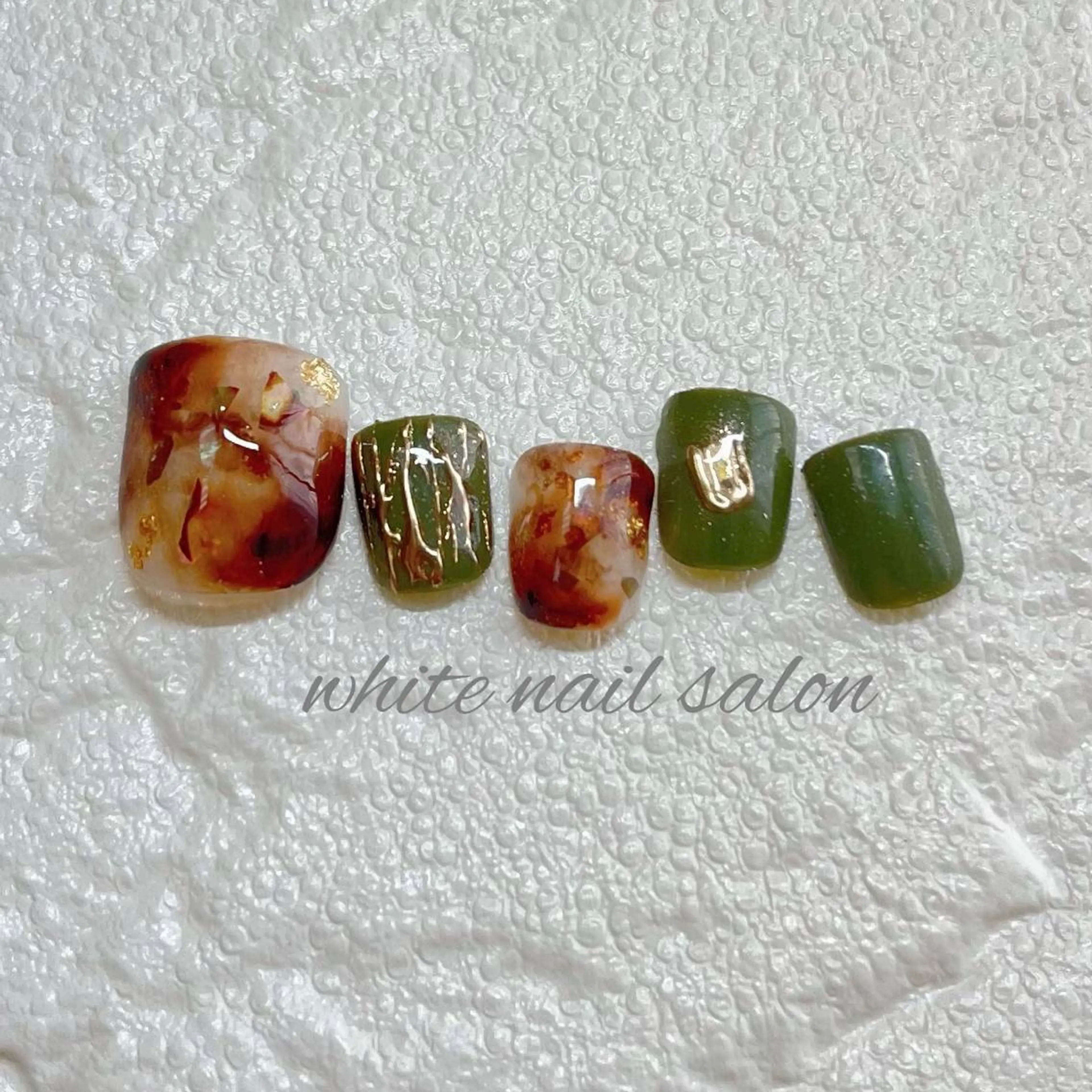 ネイル フットネイル ジェルネイル ハードジェル ラメ(グリッター) 持ち込み フットネイル white nail salonのネイルデザイン