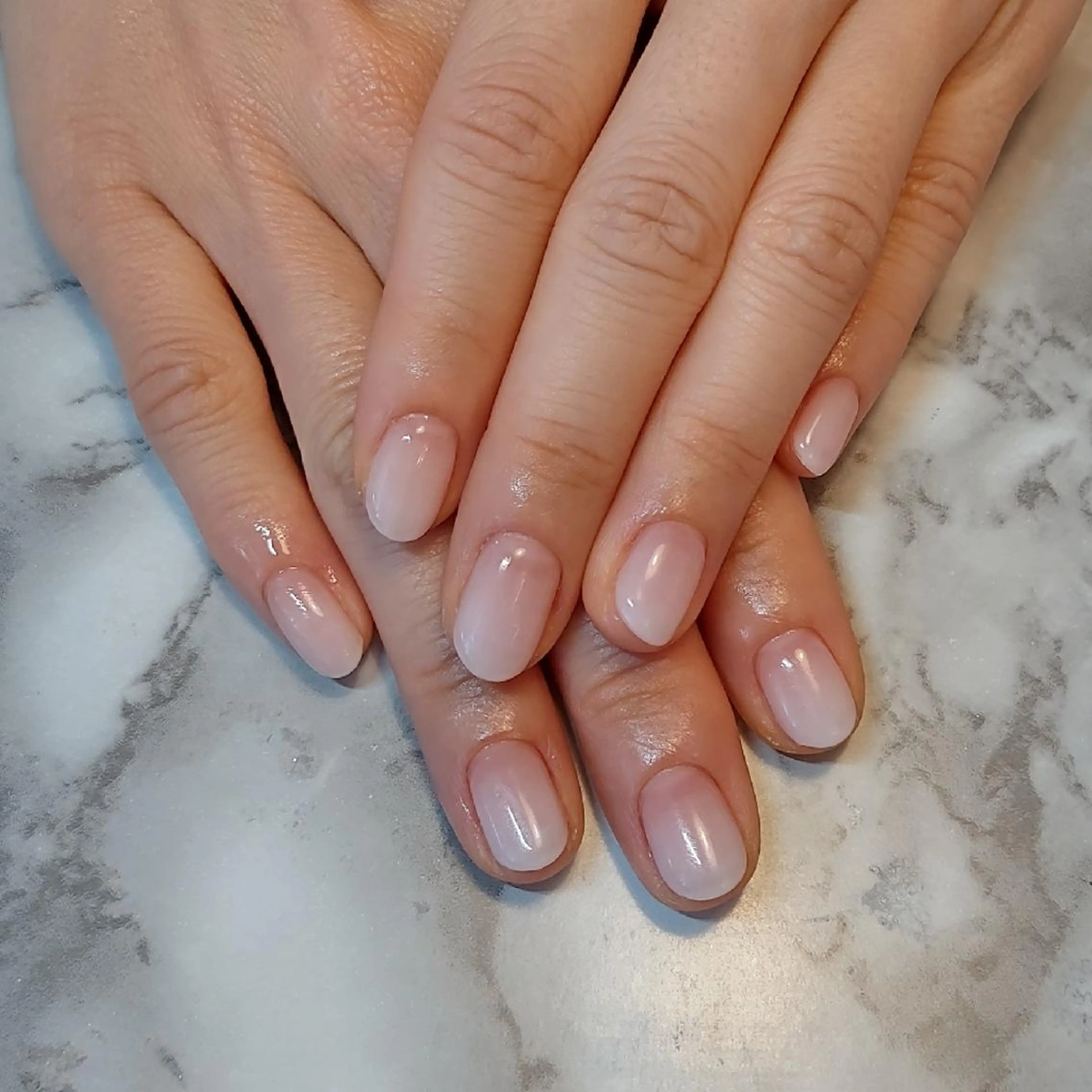 ネイル グラデーション ジェヌインネイル 河内のネイルデザイン