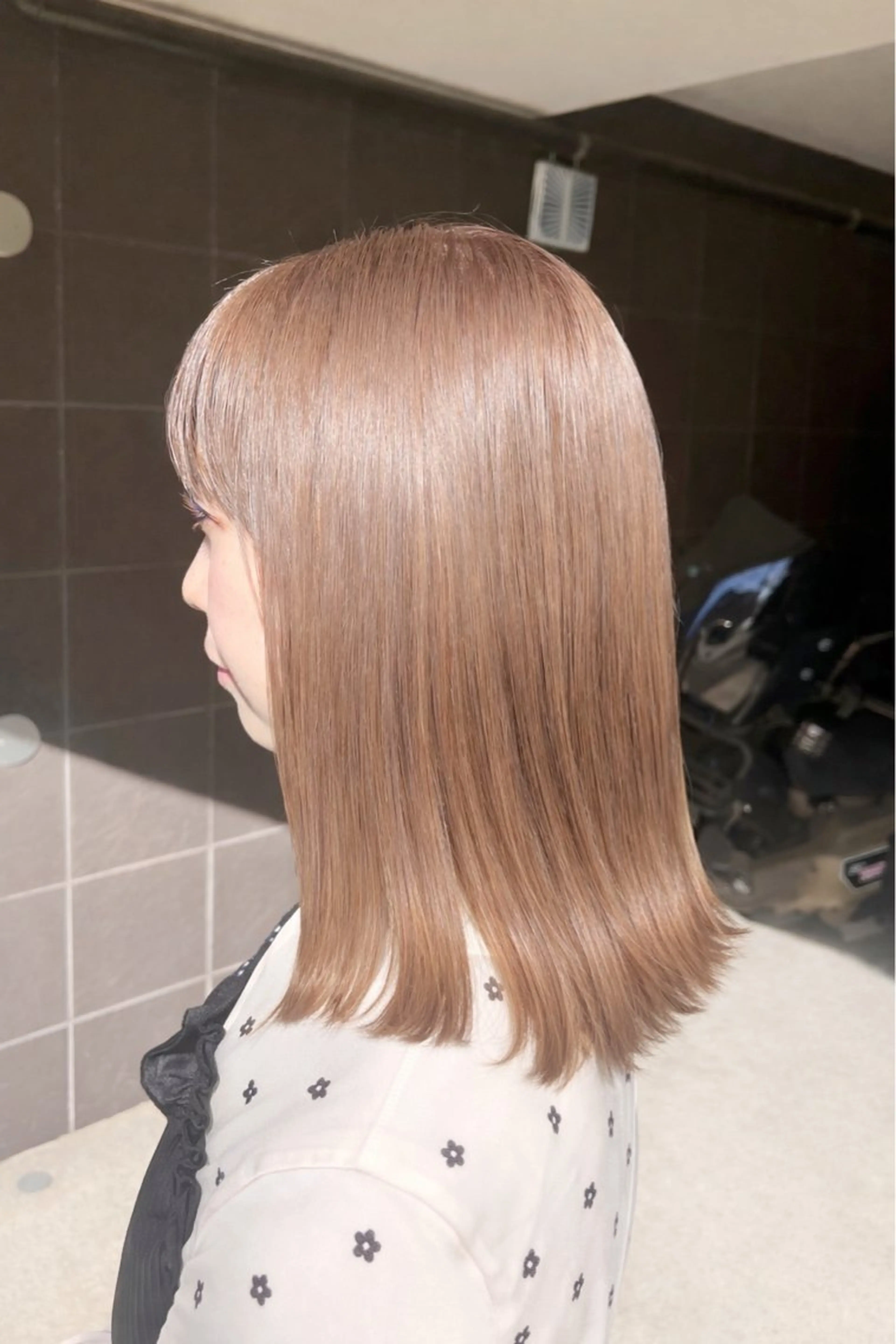 ミディアム カット ヘアカラー 田牧 みゆきのヘアスタイル
