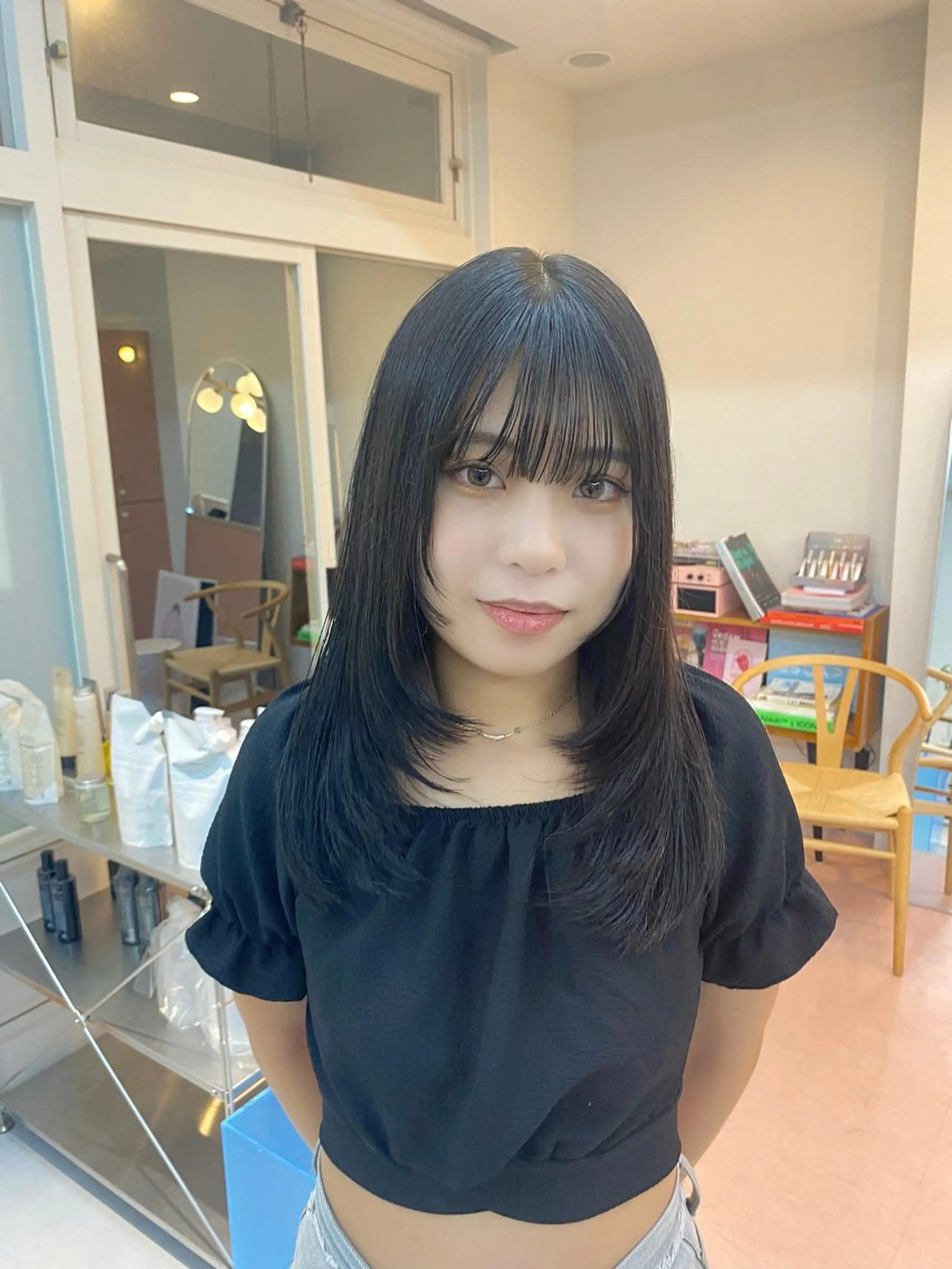 ロング 顔まわりレイヤー 顔周りカット レイヤーカット mite hikariのヘアスタイル