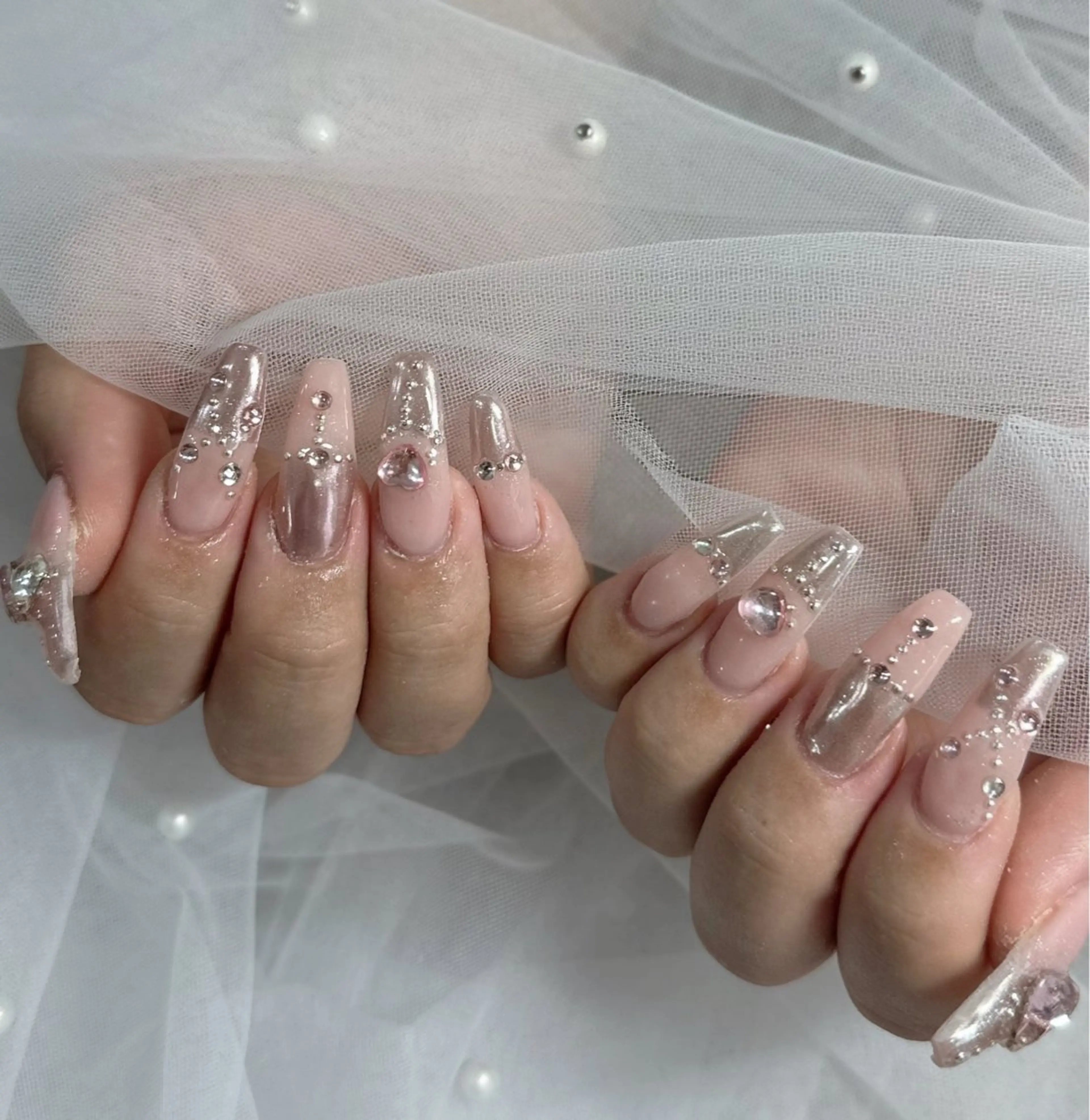 ネイル ハンドネイル フットネイル LAVISH nanamiのネイルデザイン