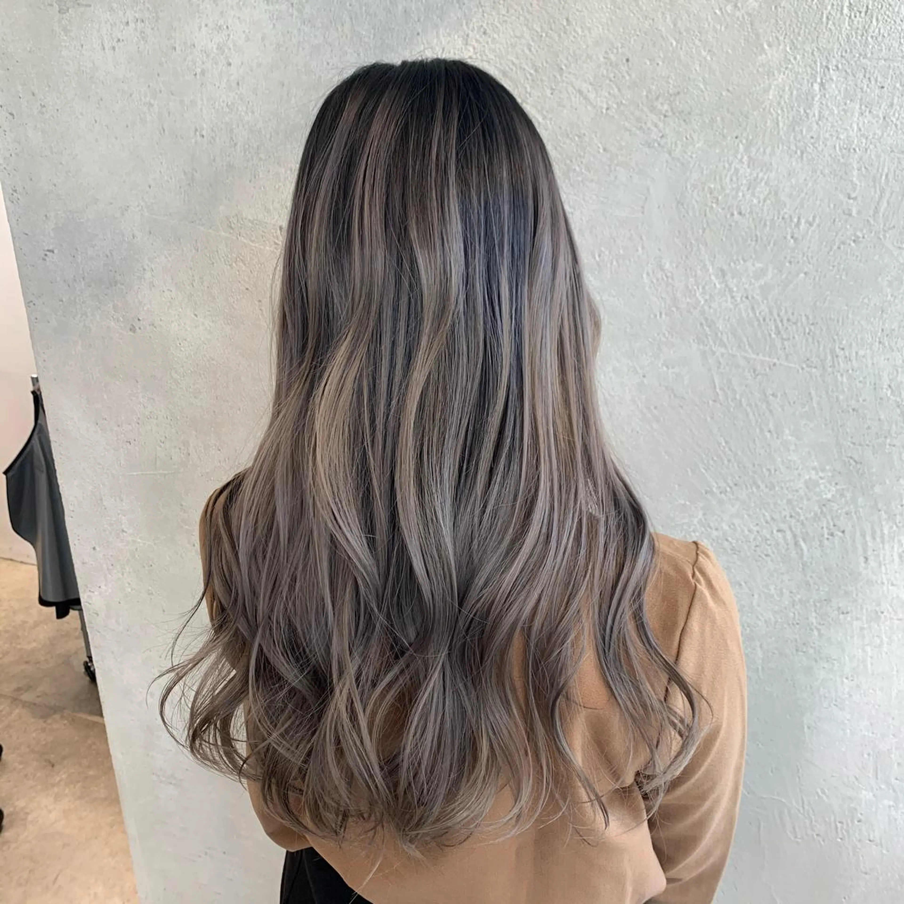 ロング 及川シゲル 髪質改善講師のヘアスタイル