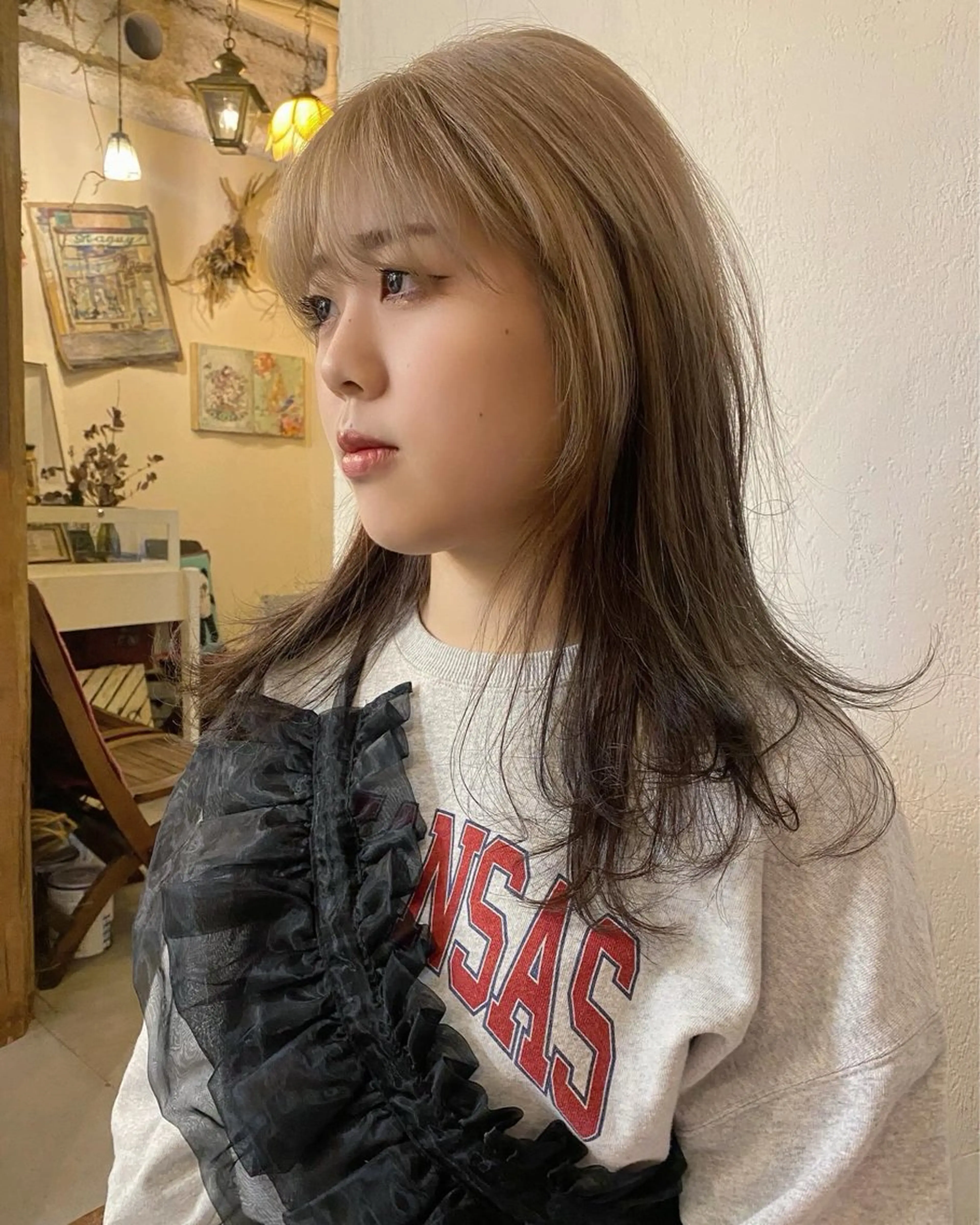 セミロング ヘアカラー ヒラカホ/ ブリーチ/似合わせのヘアスタイル