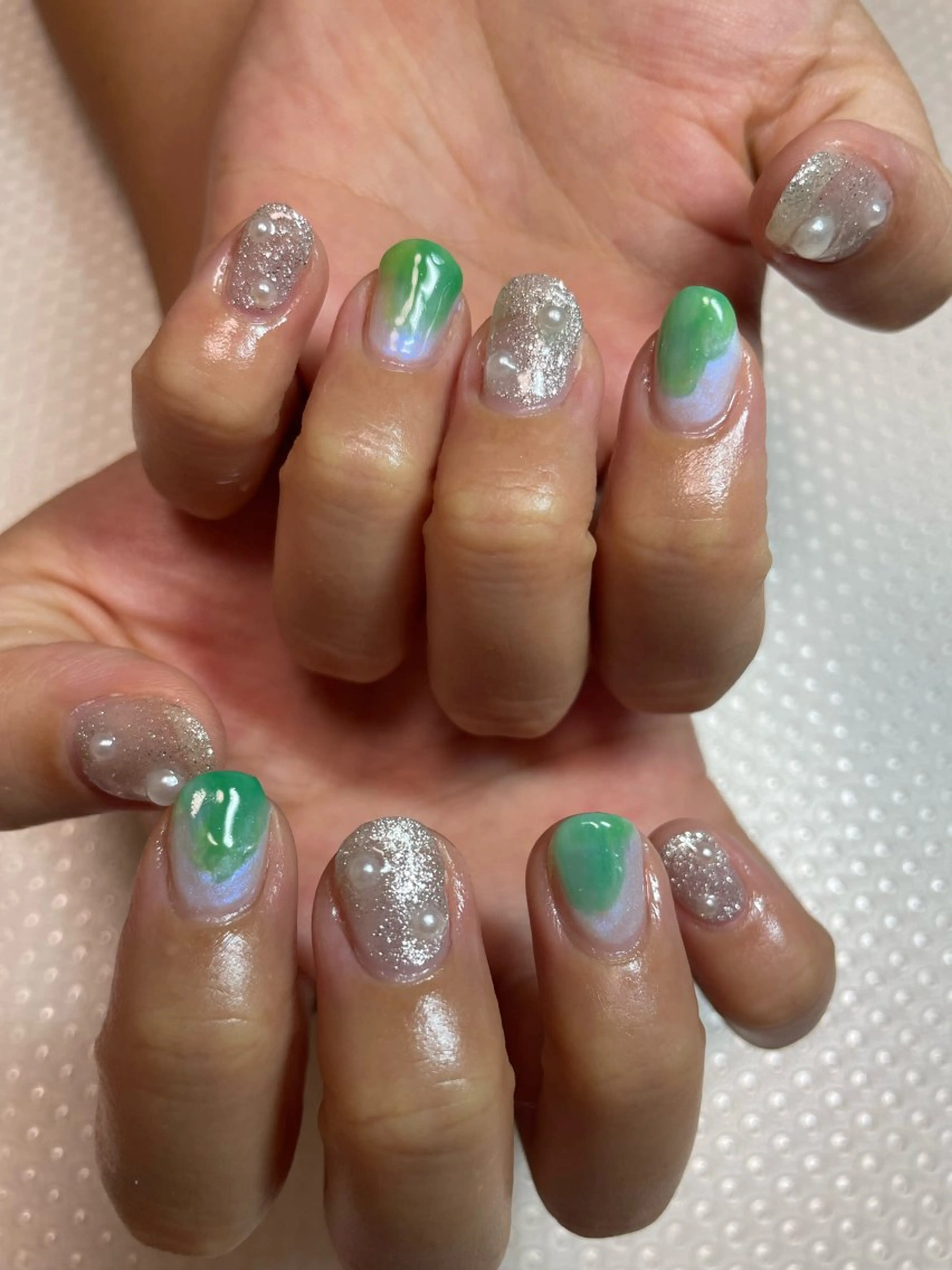 ネイル ニュアンスネイル 眉とネイルのお店 Leaf🌿津田沼の眉毛・アイブロウイメージ