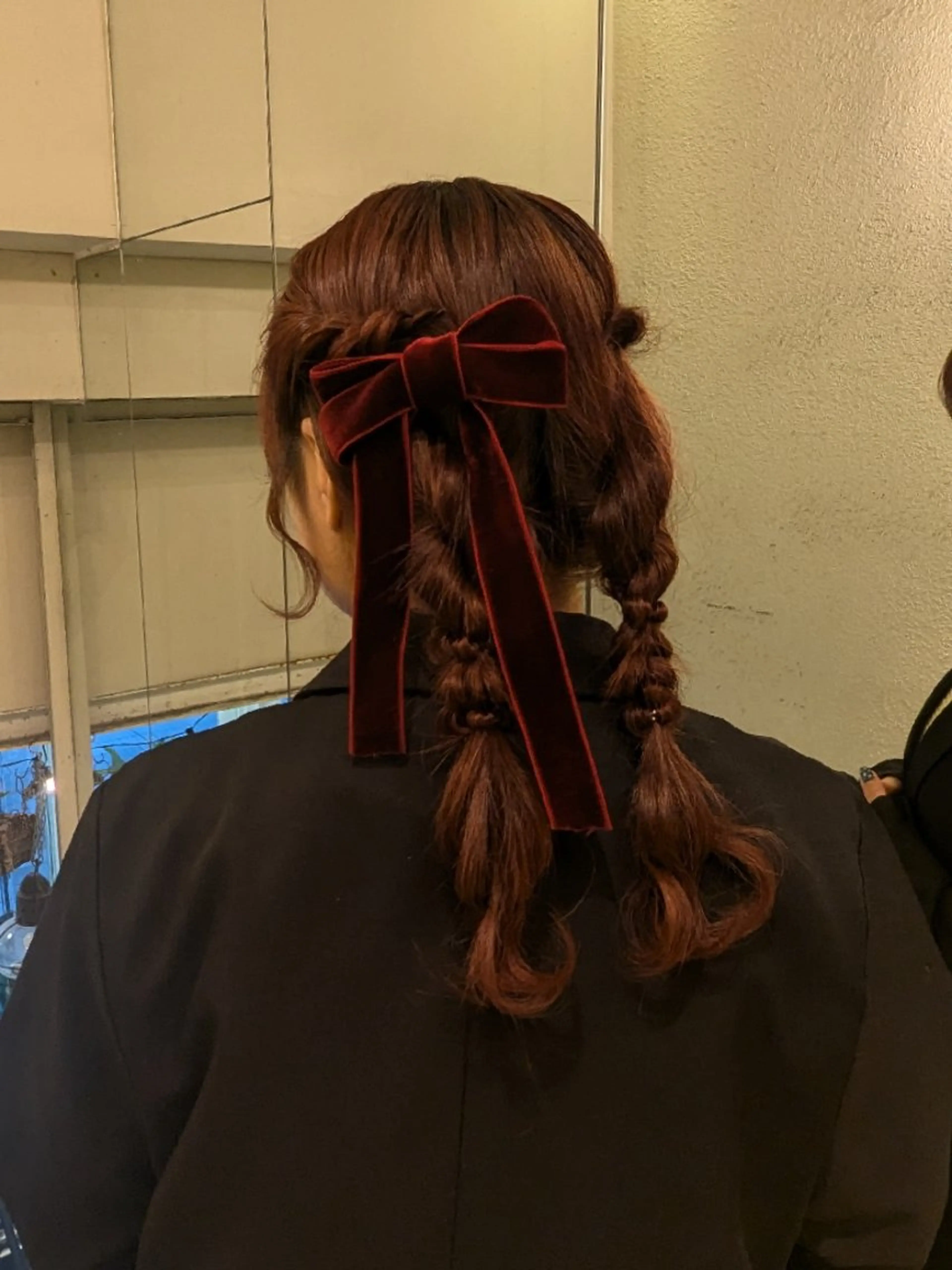 セミロング ヘアセット 顔周りカット/お呼ば れヘア/レイヤーのヘアスタイル