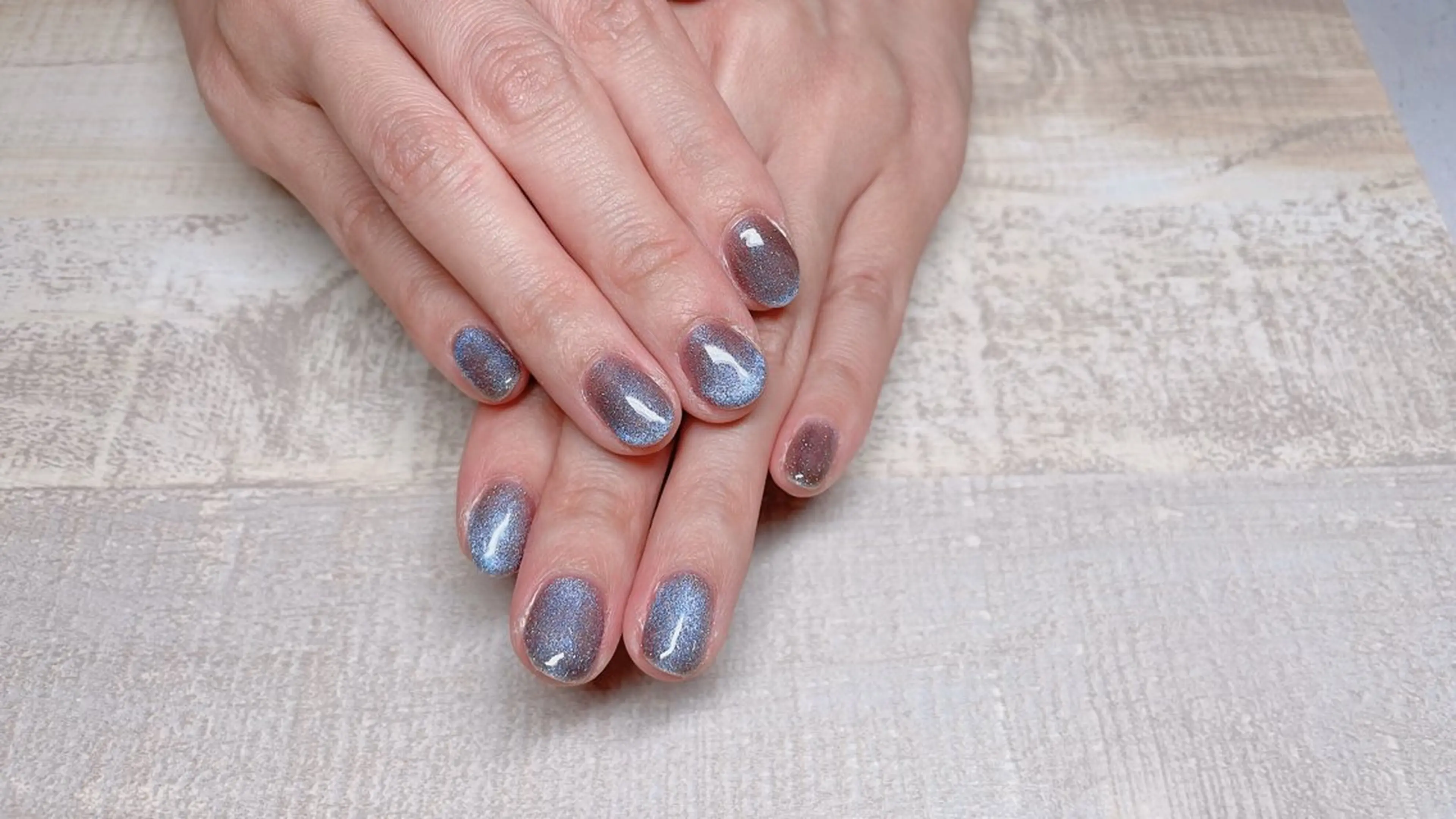 ネイル Amoureuse Satomiのネイルデザイン