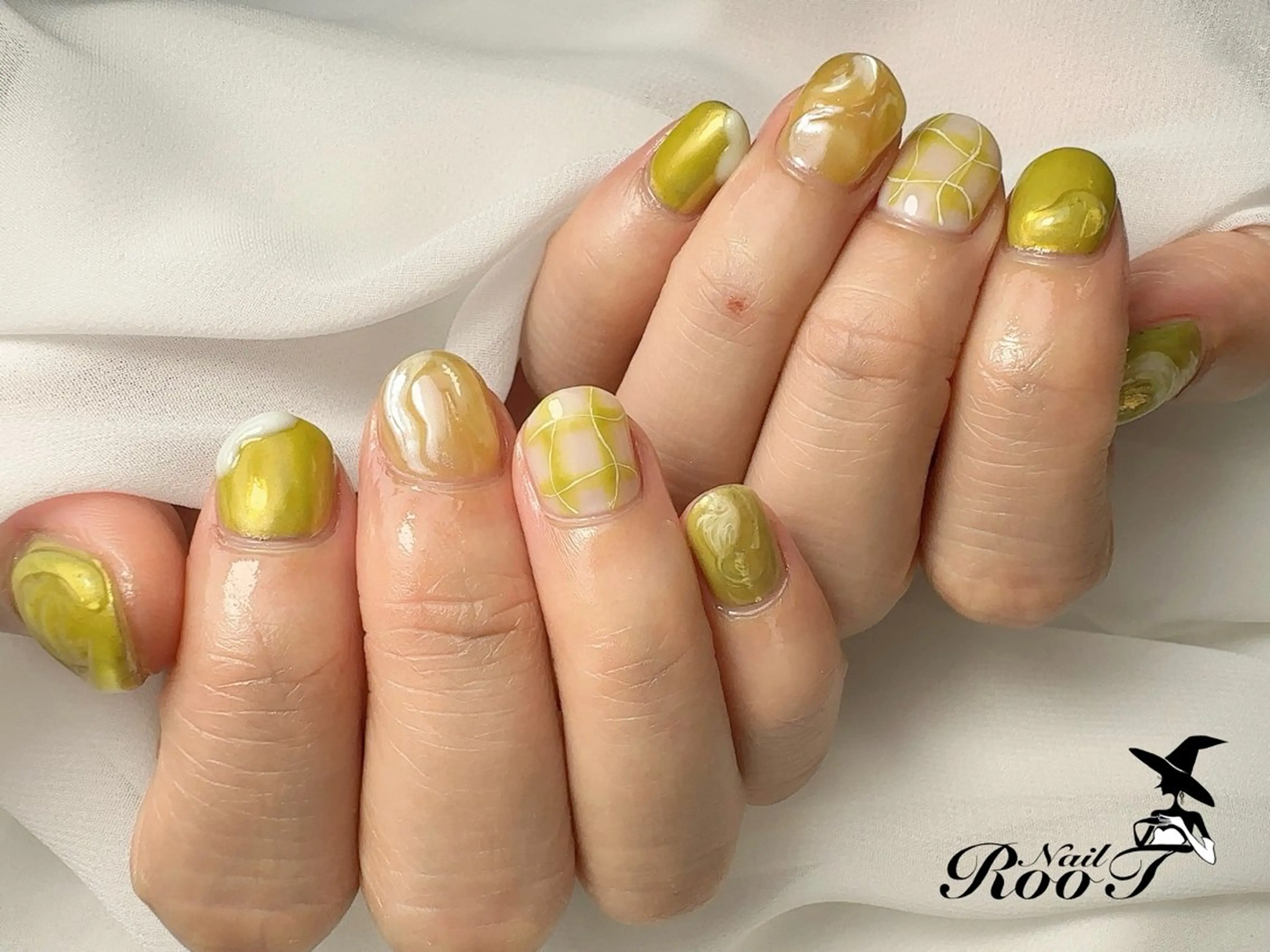 ネイル ハンドネイル RooT Nailのネイルデザイン