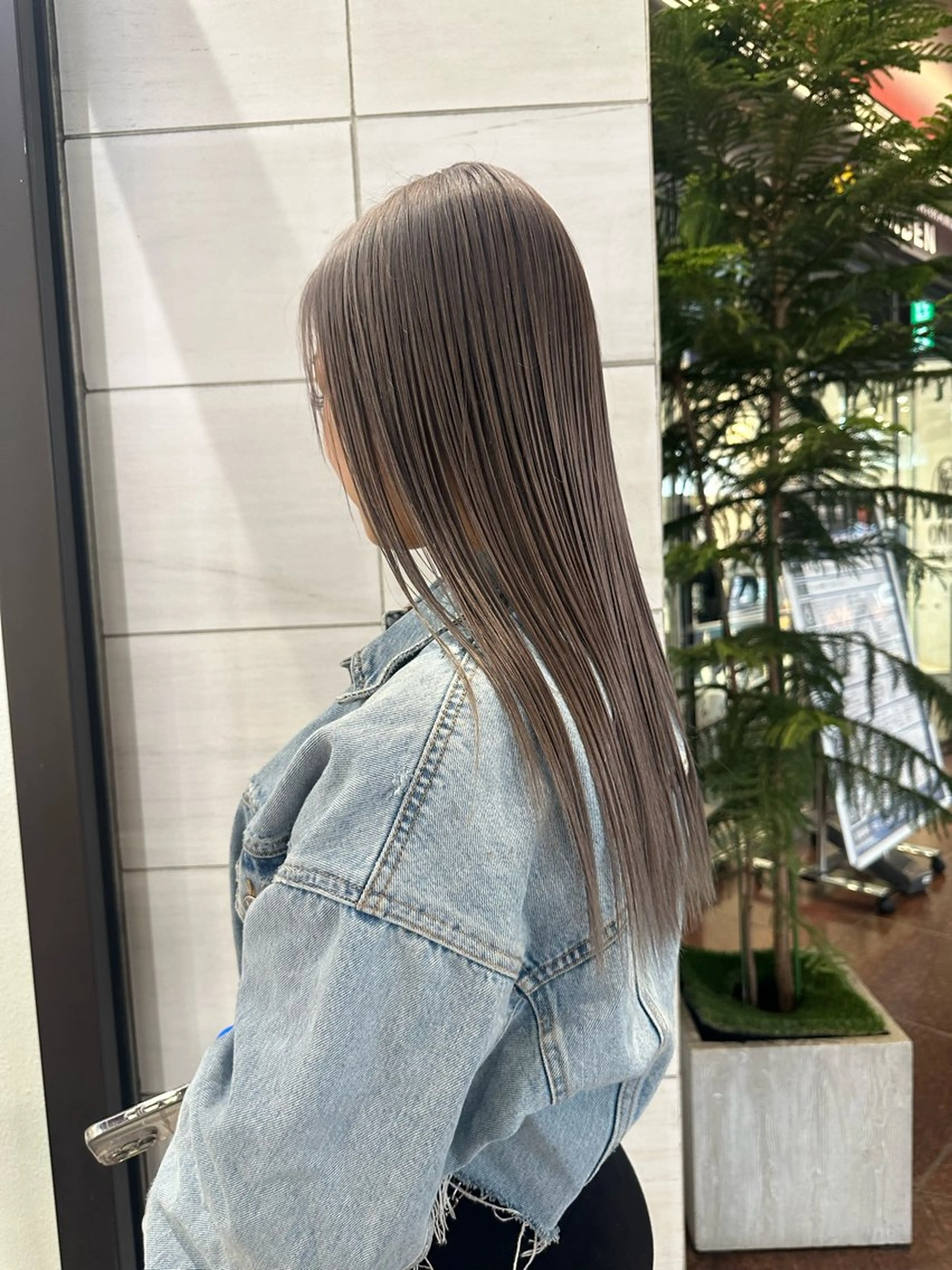 セミロング カラー ハイトーン/ブリーチ カラー/SHOGOのヘアスタイル