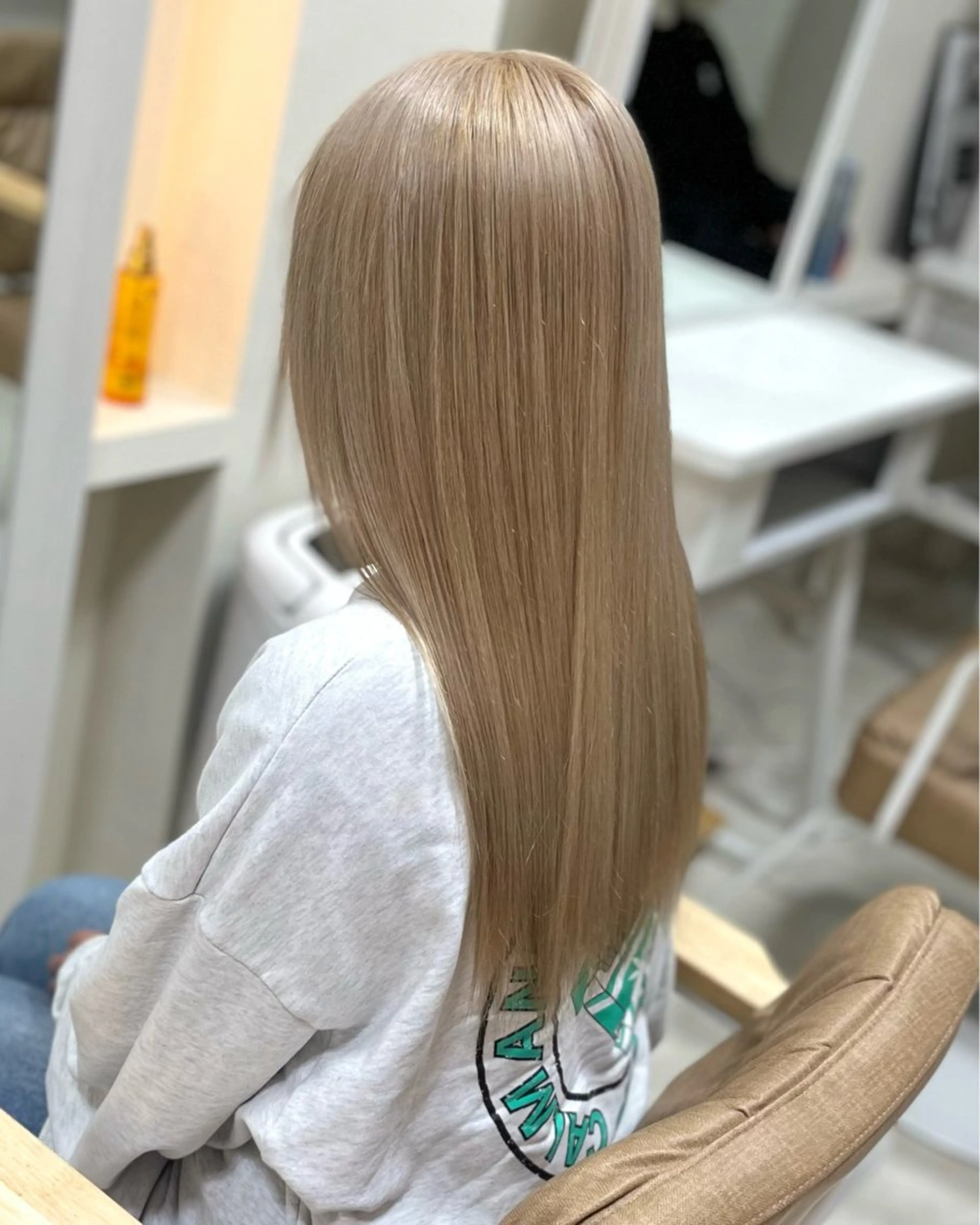 ロング カラー ヘアカラー トリートメント 🩷モテるハイトーン 🩷ブリーチ特化🩷のヘアスタイル