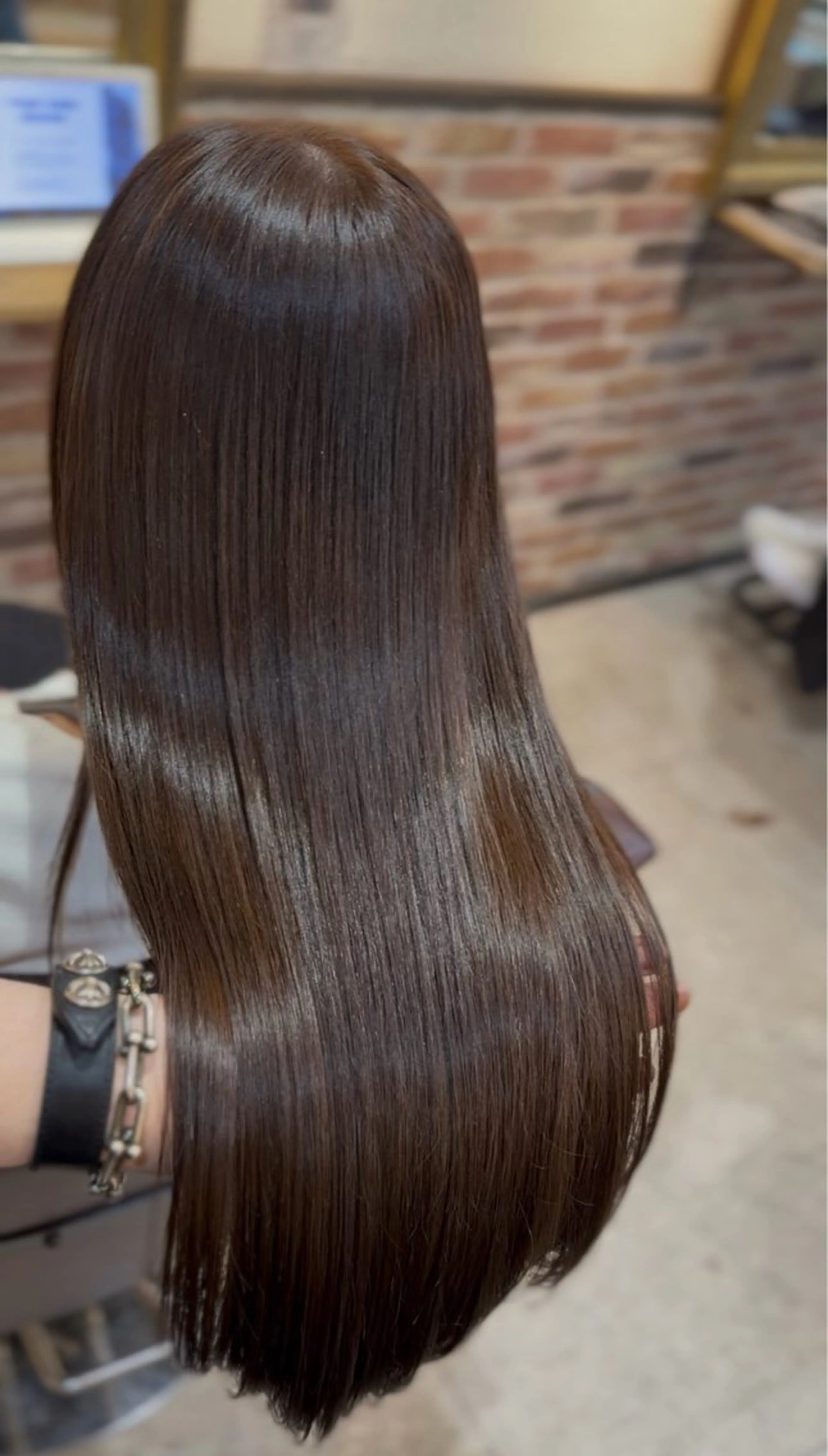 ロング 縮毛矯正 カット 縮毛矯正 飯星慧斗 /ブリーチ、縮毛矯正のヘアスタイル