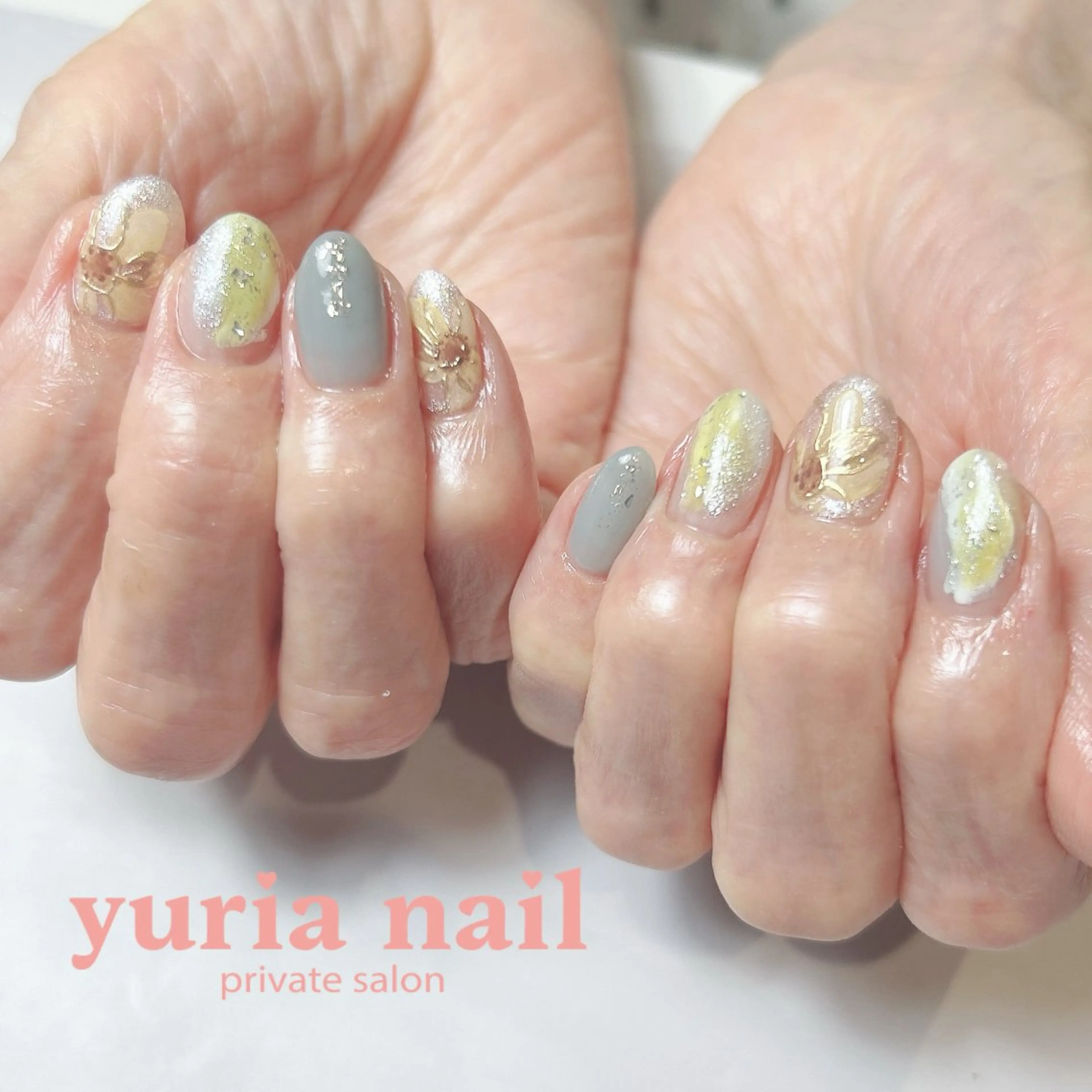 ネイル アートネイル ブルー ジェルネイル ラメ(グリッター) ミラーネイル ハンドネイル 小林 ゆりあのネイルデザイン