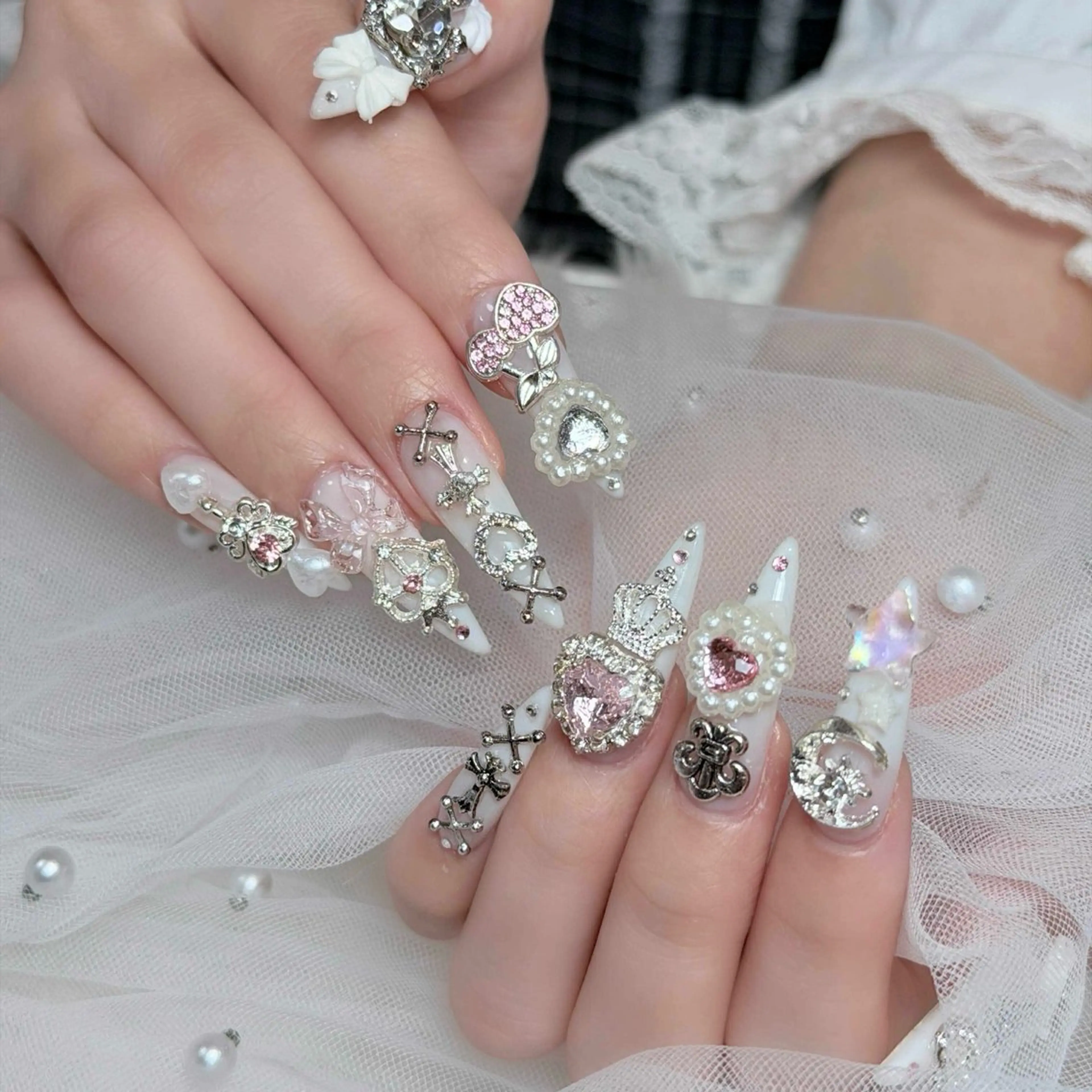 ネイル ハンドネイル Julli NailStudioのネイルデザイン